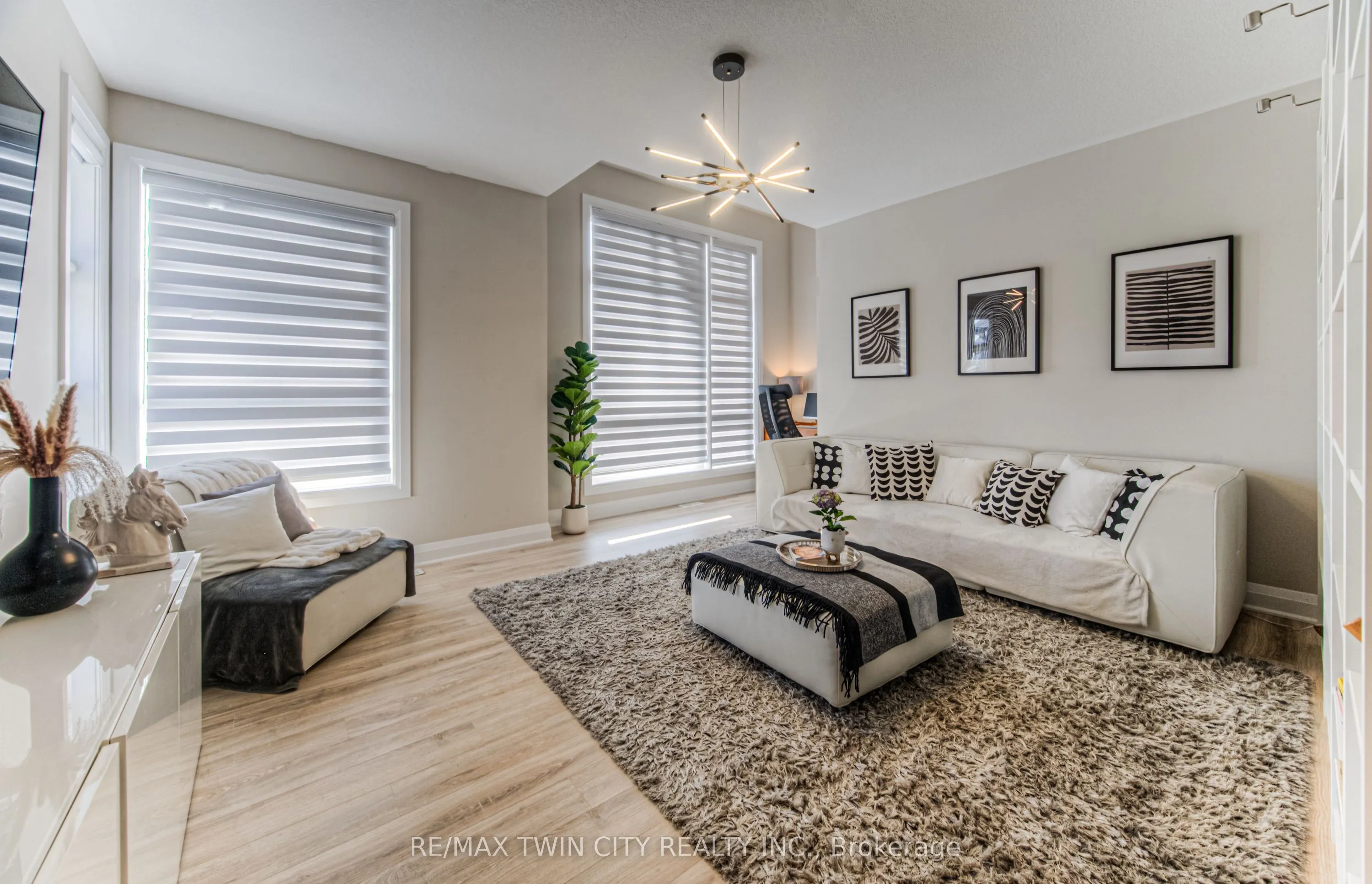 904 Thomas Pedder Court
