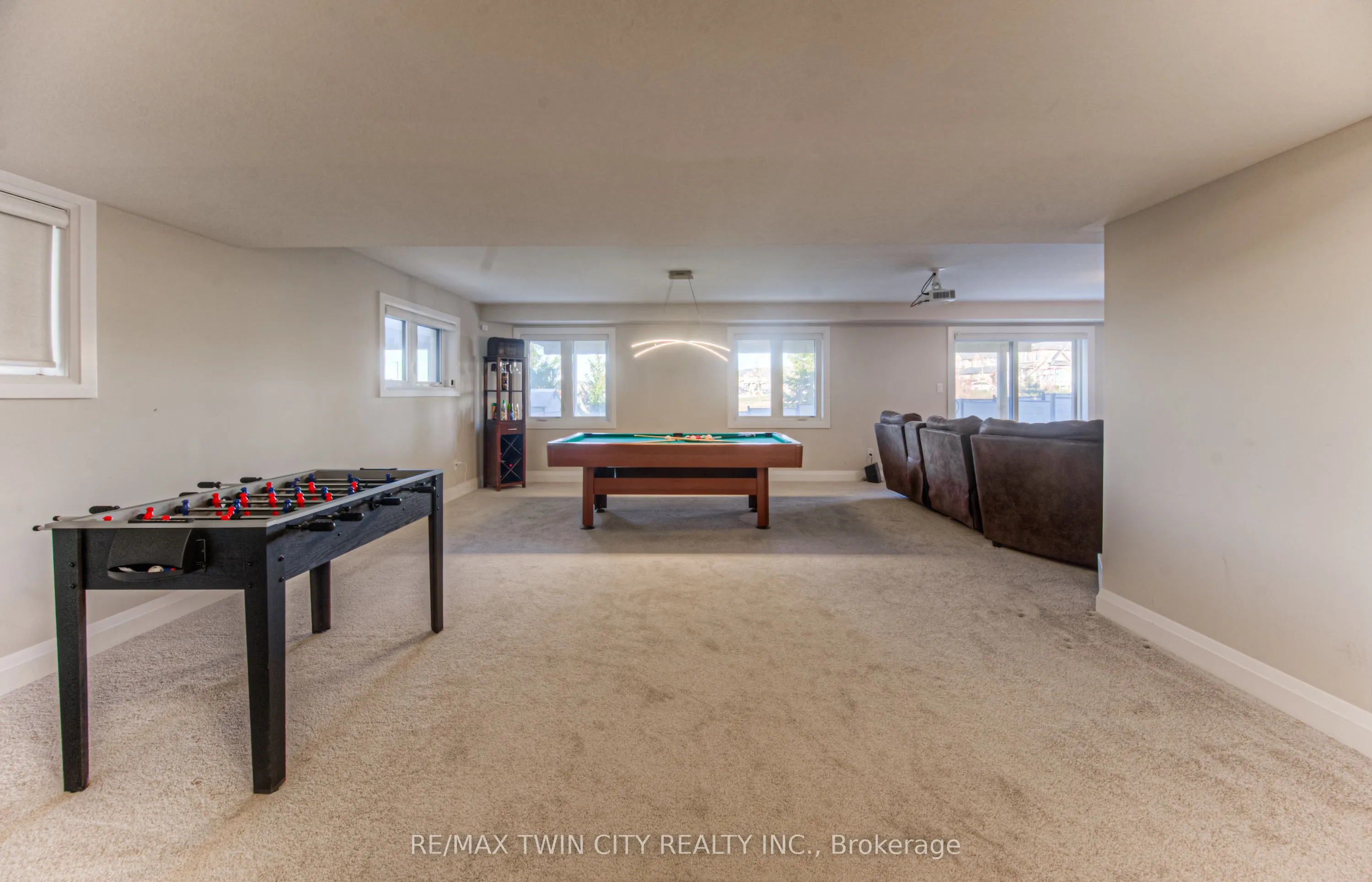 904 Thomas Pedder Court