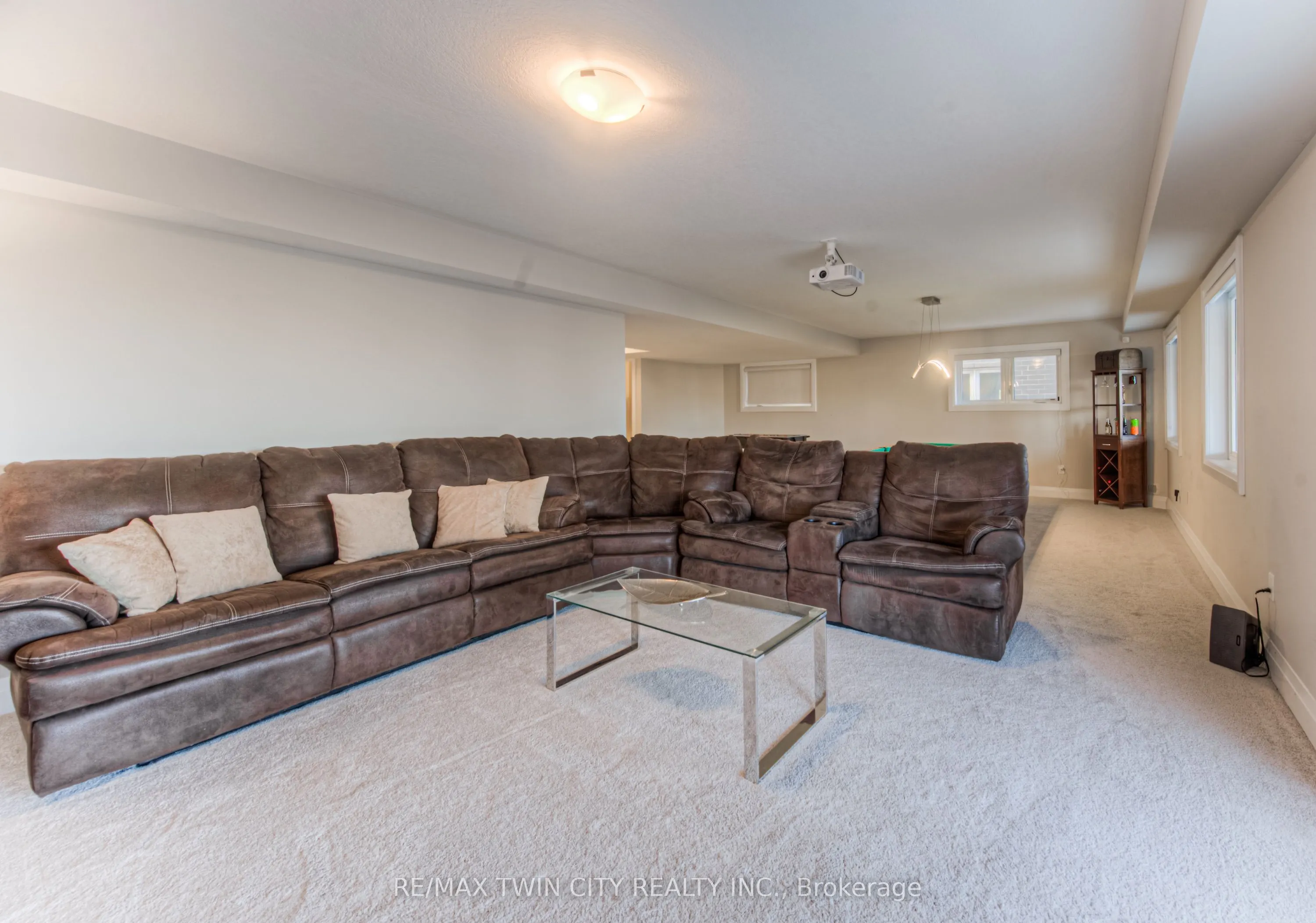 904 Thomas Pedder Court