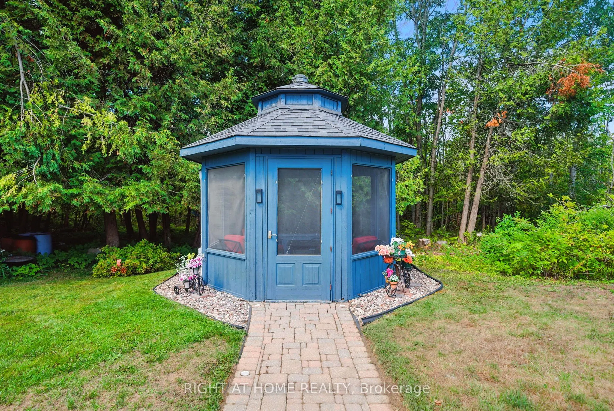 242 County Rd 48