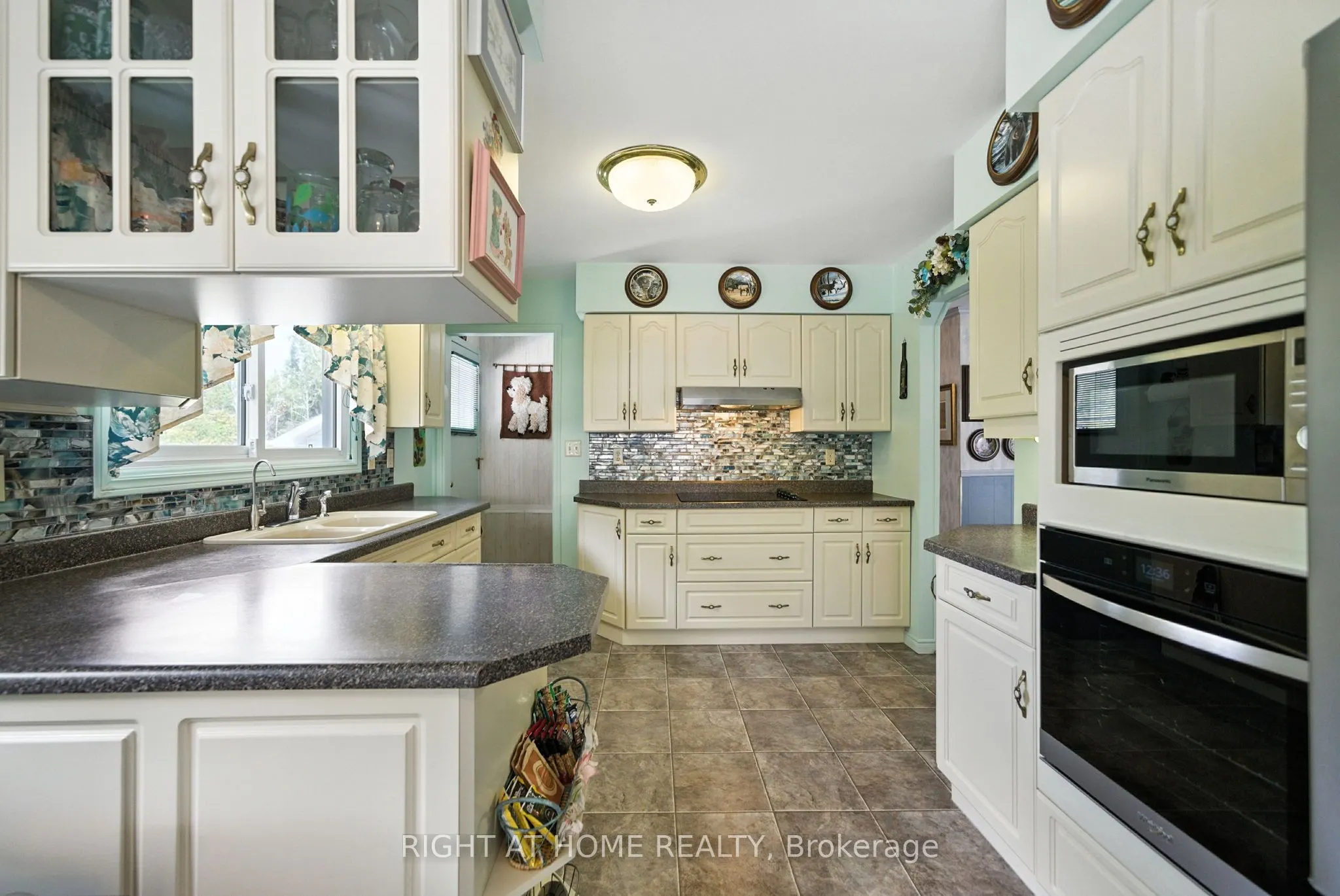 242 County Rd 48