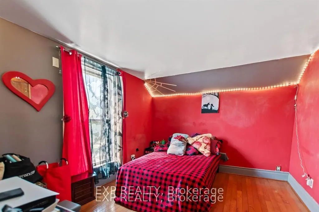 21 Lincoln Avenue