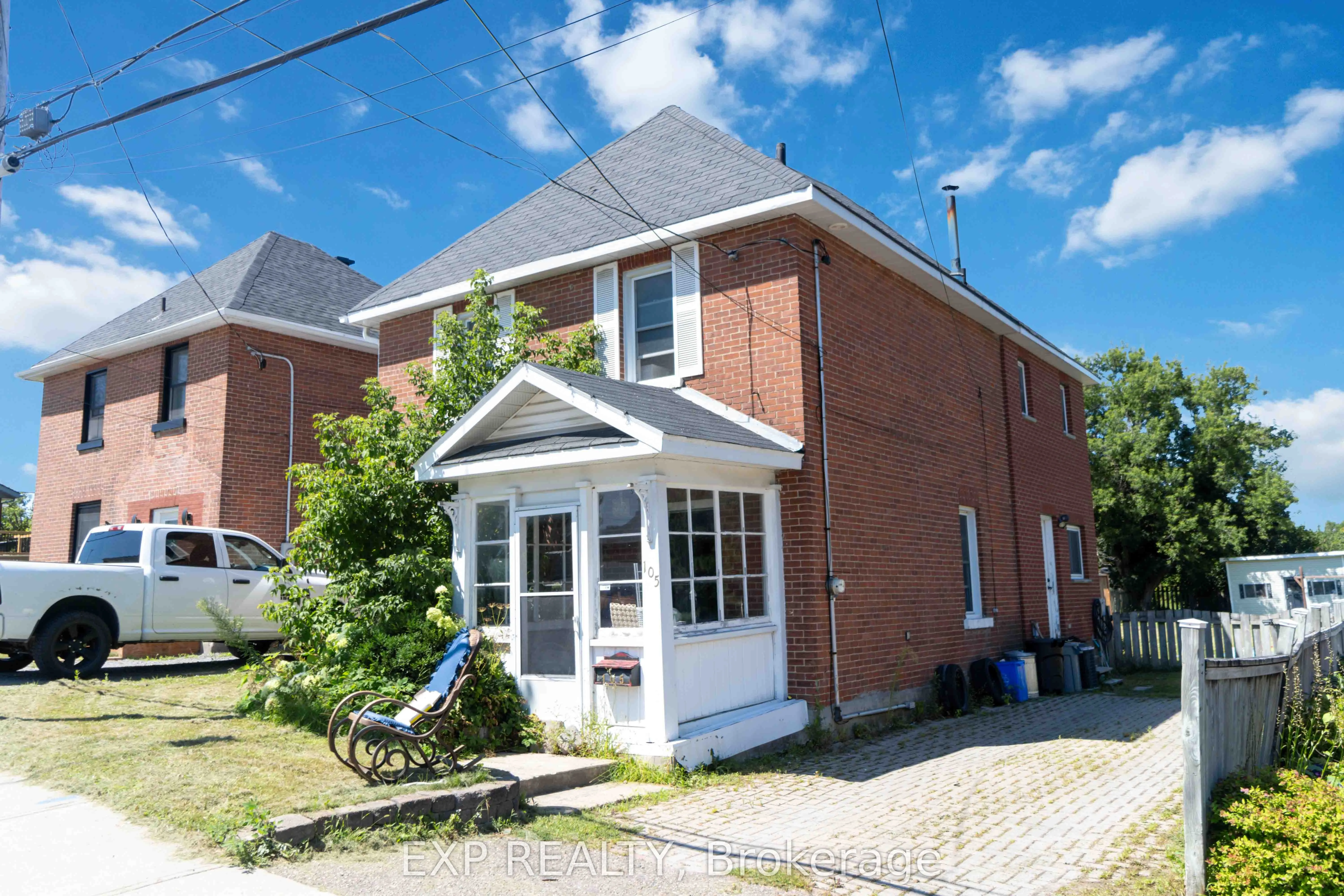 105 Division Street N
