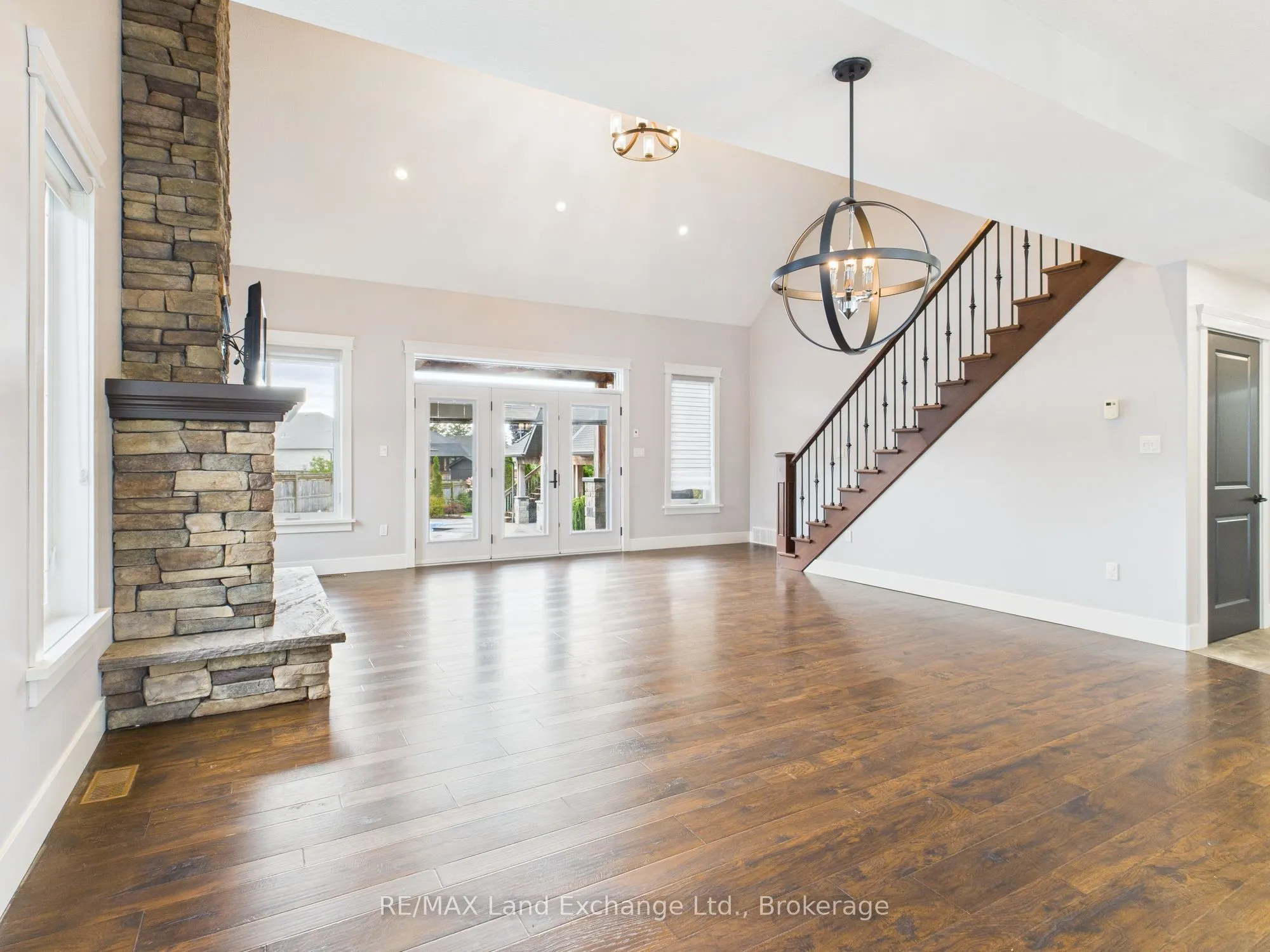 24 Lakefield Drive