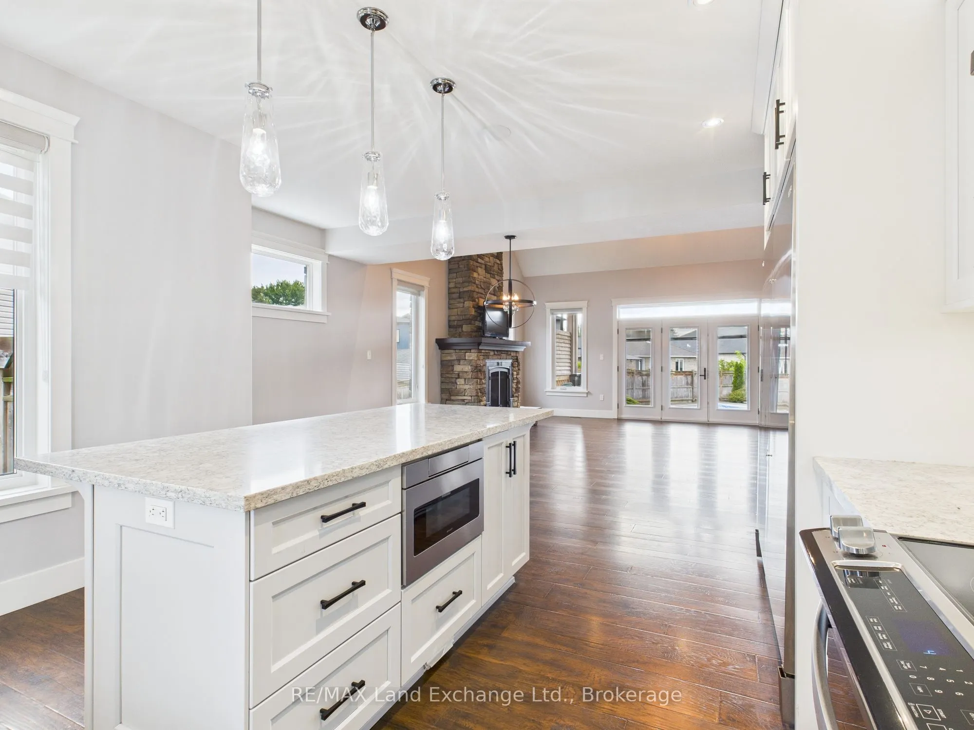 24 Lakefield Drive