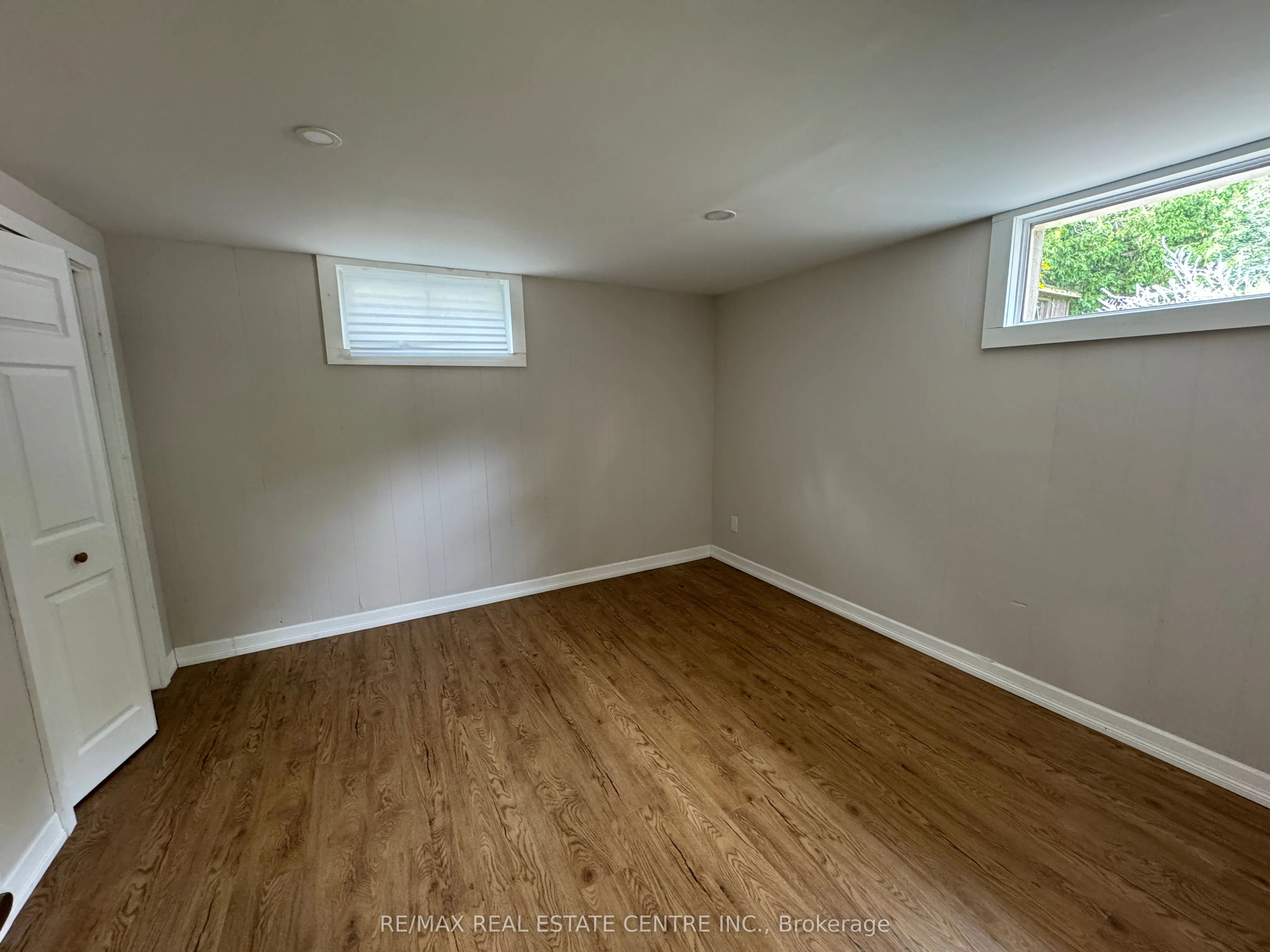456 Speedvale ( Basement ) Avenue E, #Basement