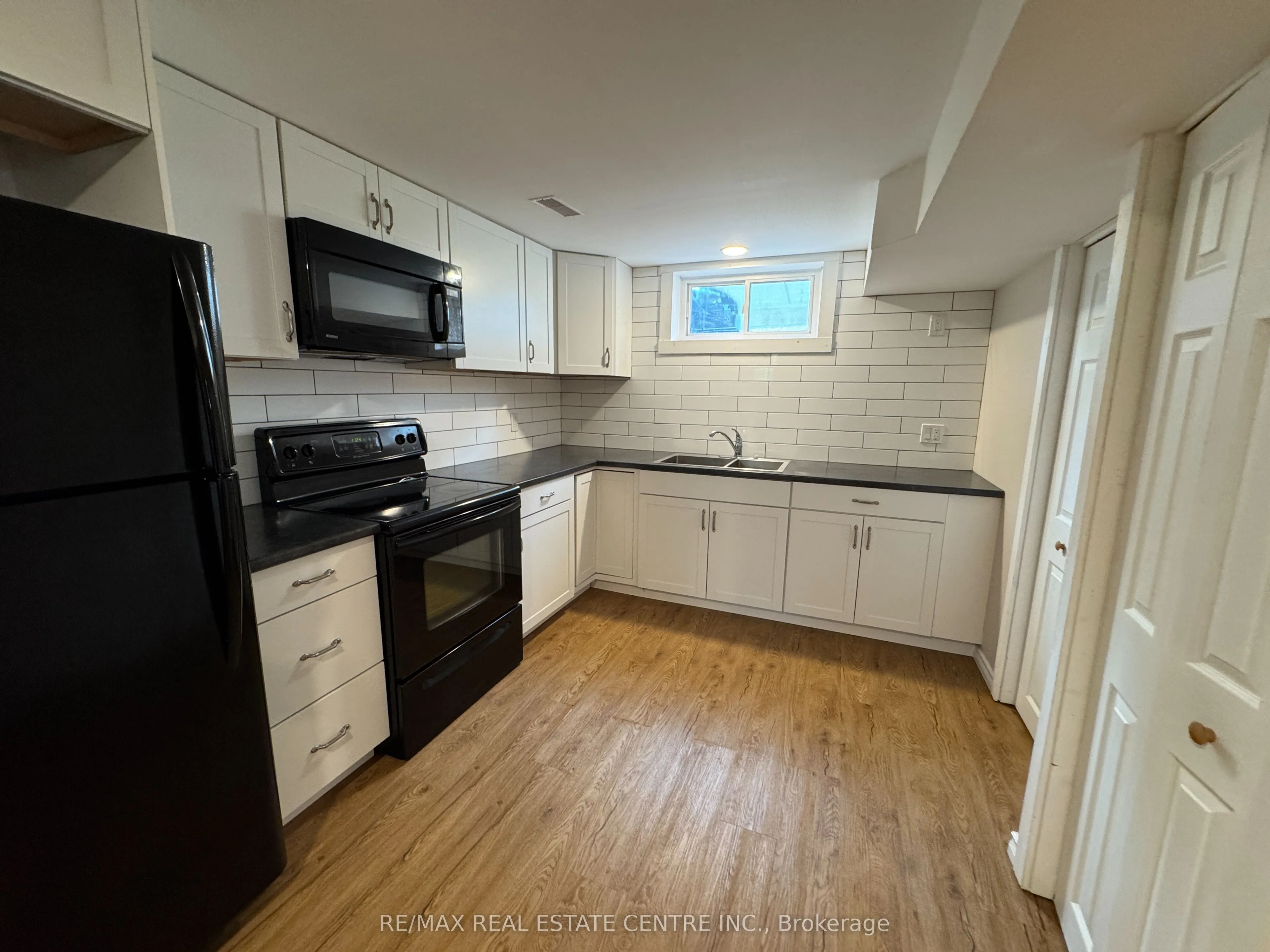 456 Speedvale ( Basement ) Avenue E, #Basement