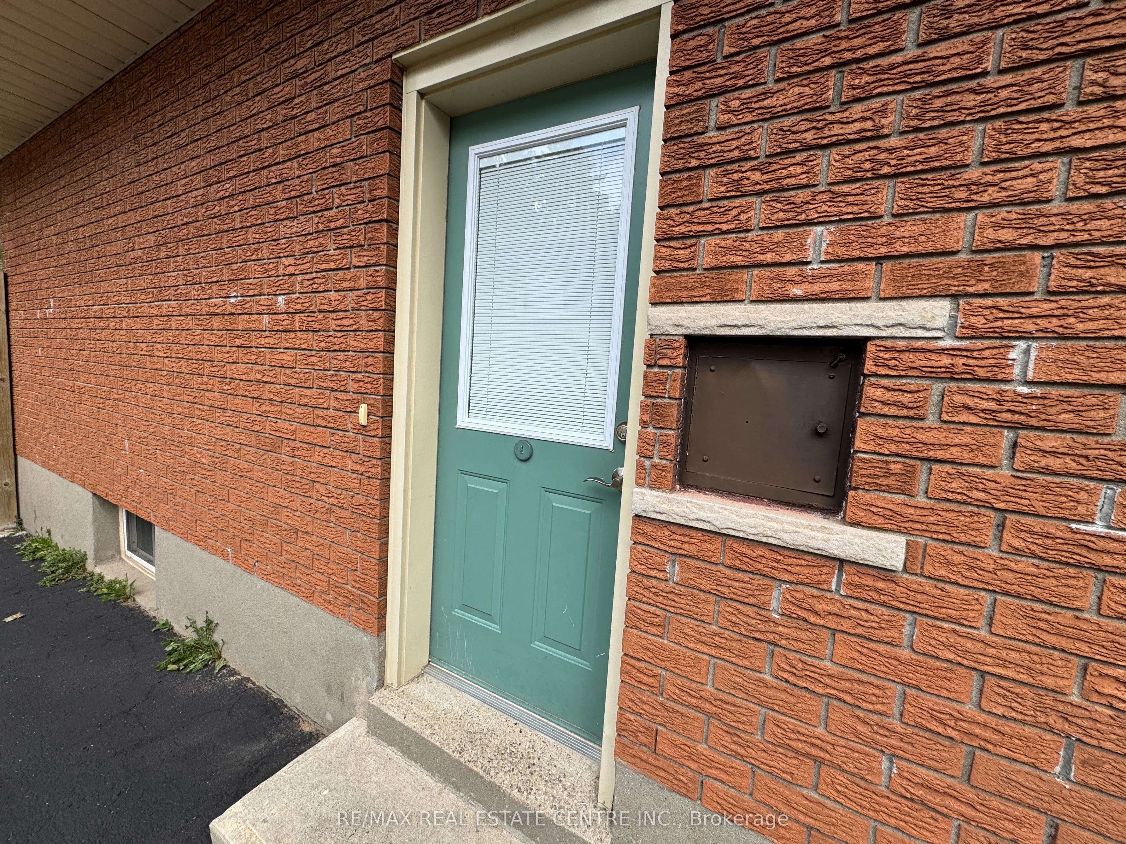 456 Speedvale ( Basement ) Avenue E, #Basement