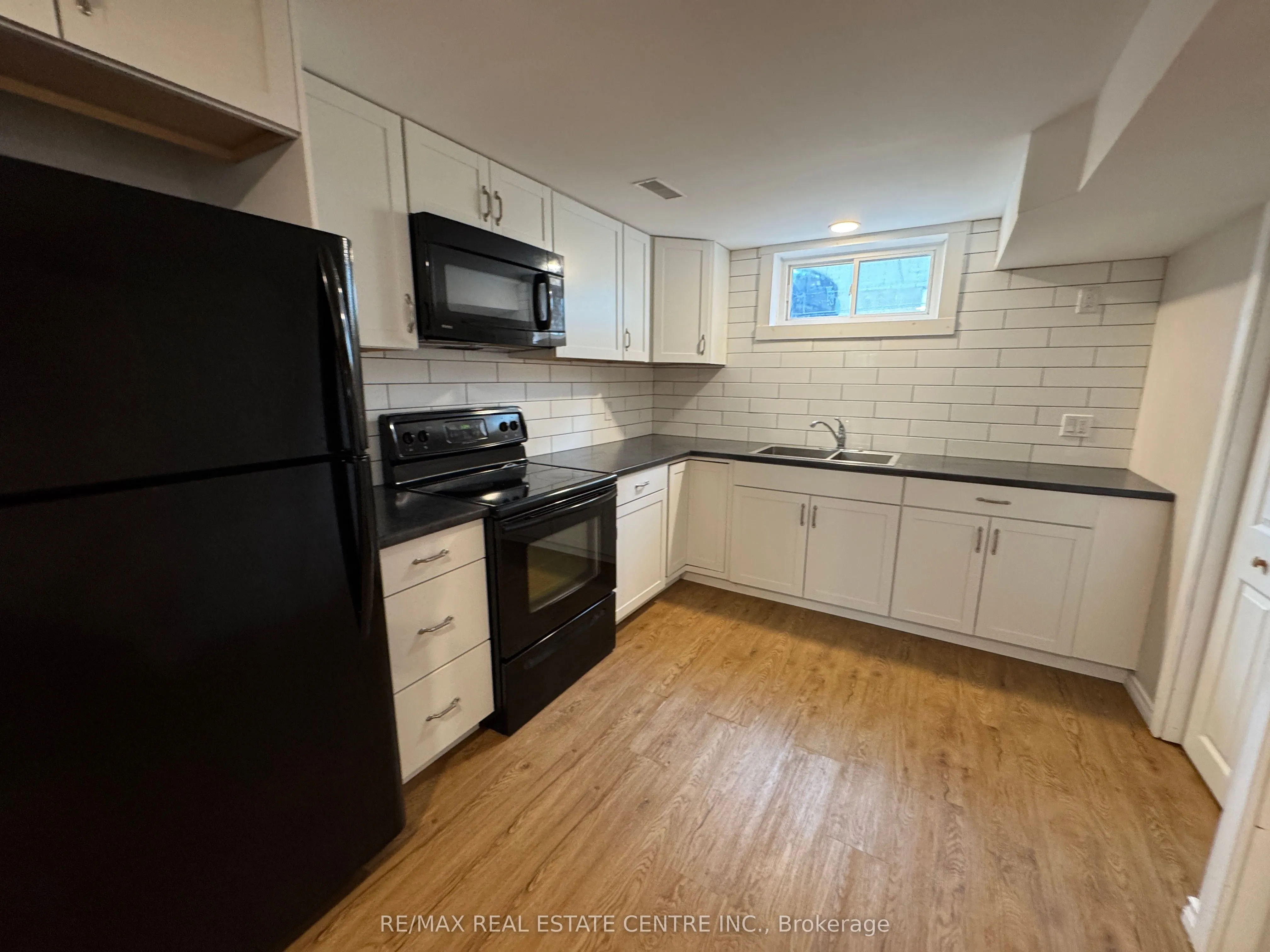 456 Speedvale ( Basement ) Avenue E, #Basement