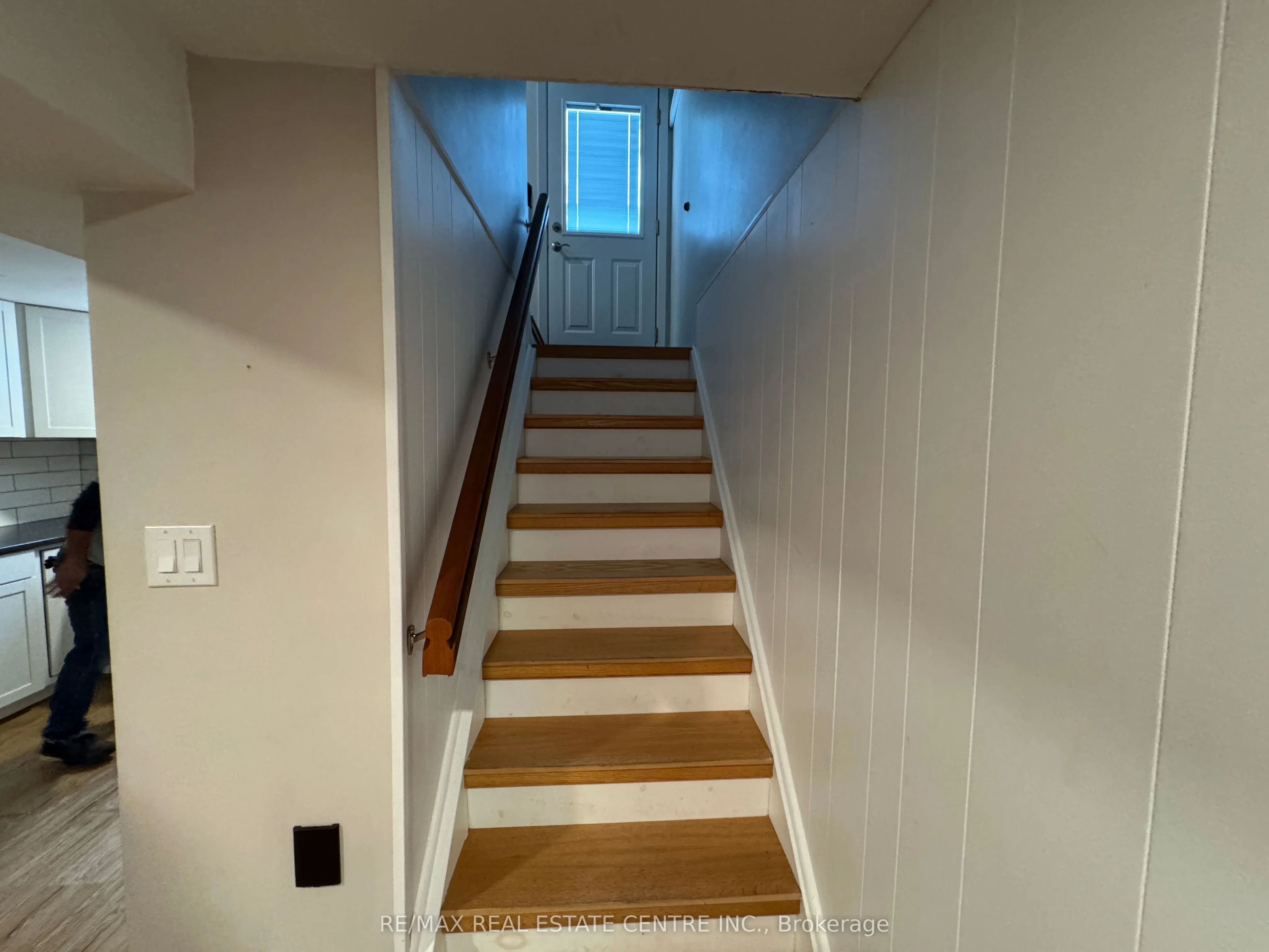 456 Speedvale ( Basement ) Avenue E, #Basement