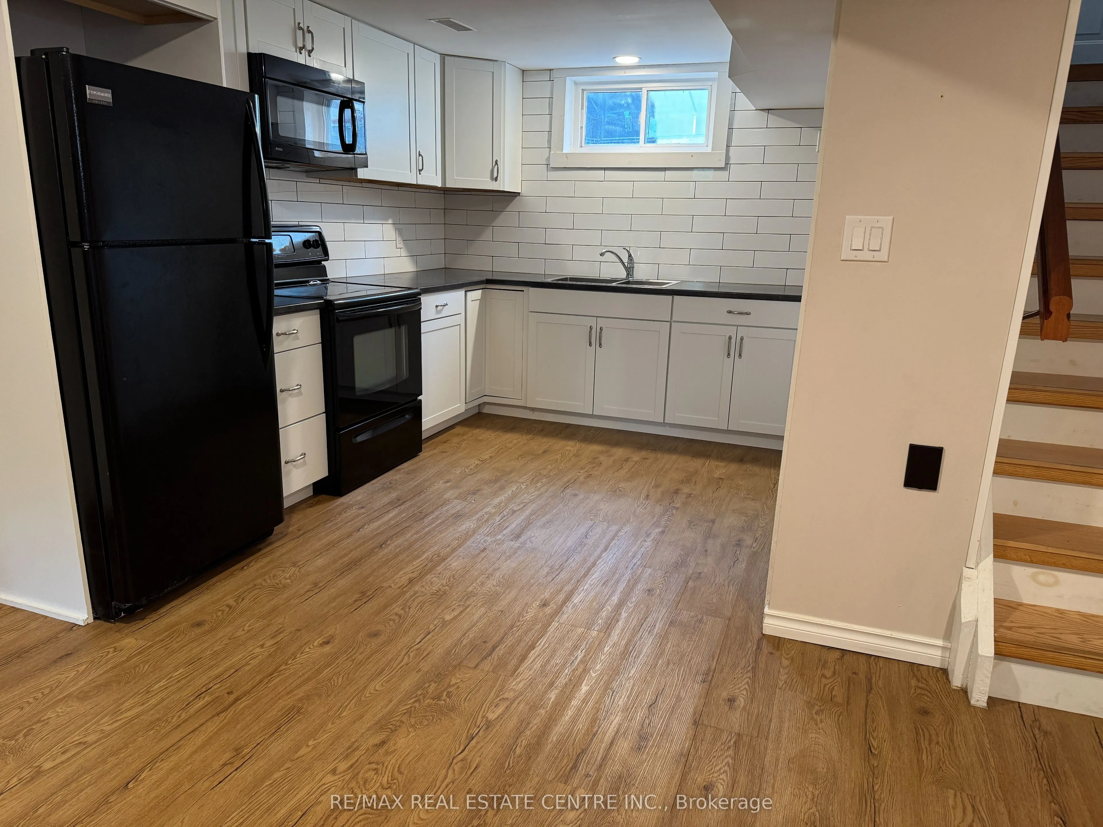 456 Speedvale ( Basement ) Avenue E, #Basement