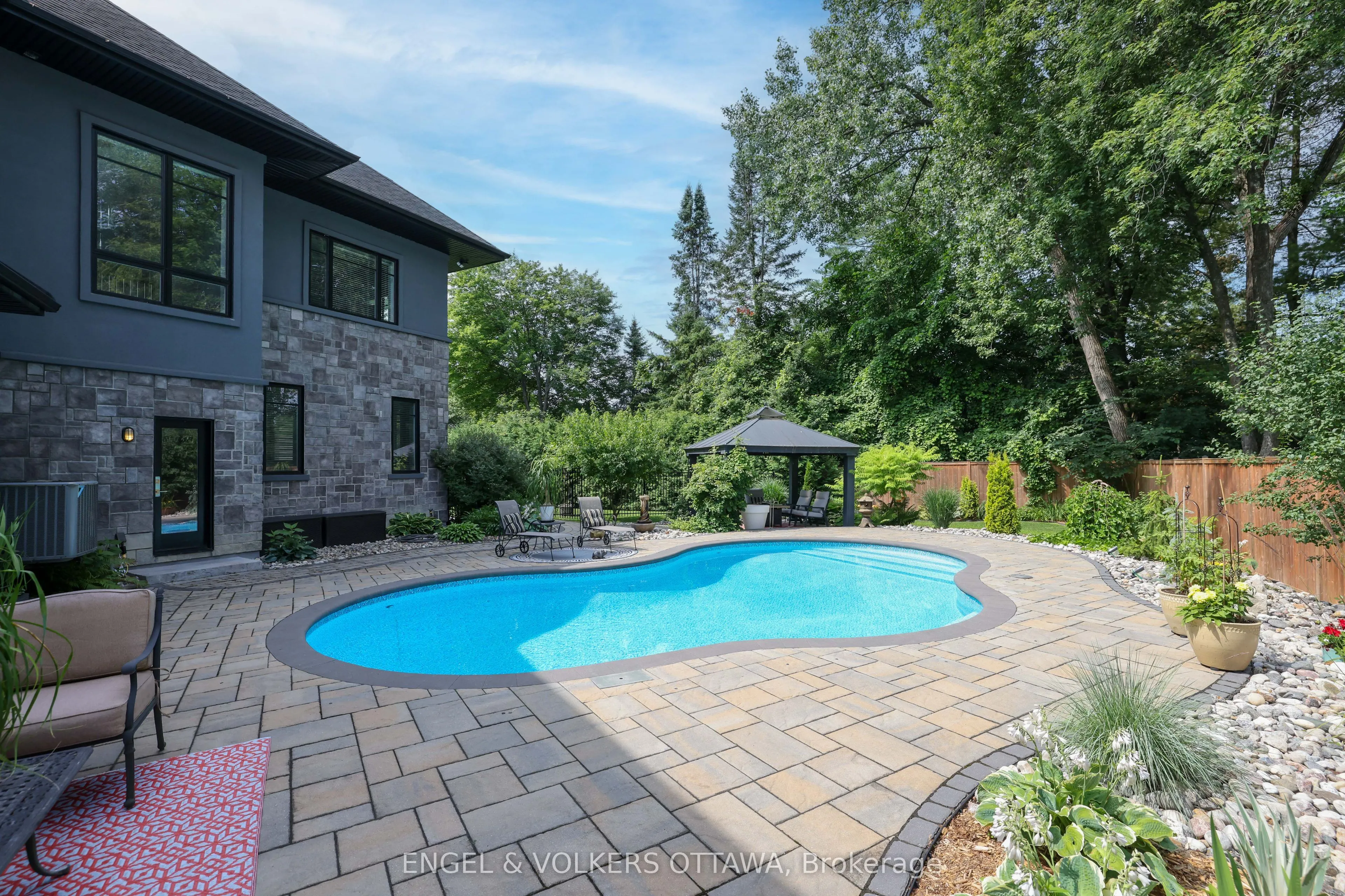 25 Kaymar Drive