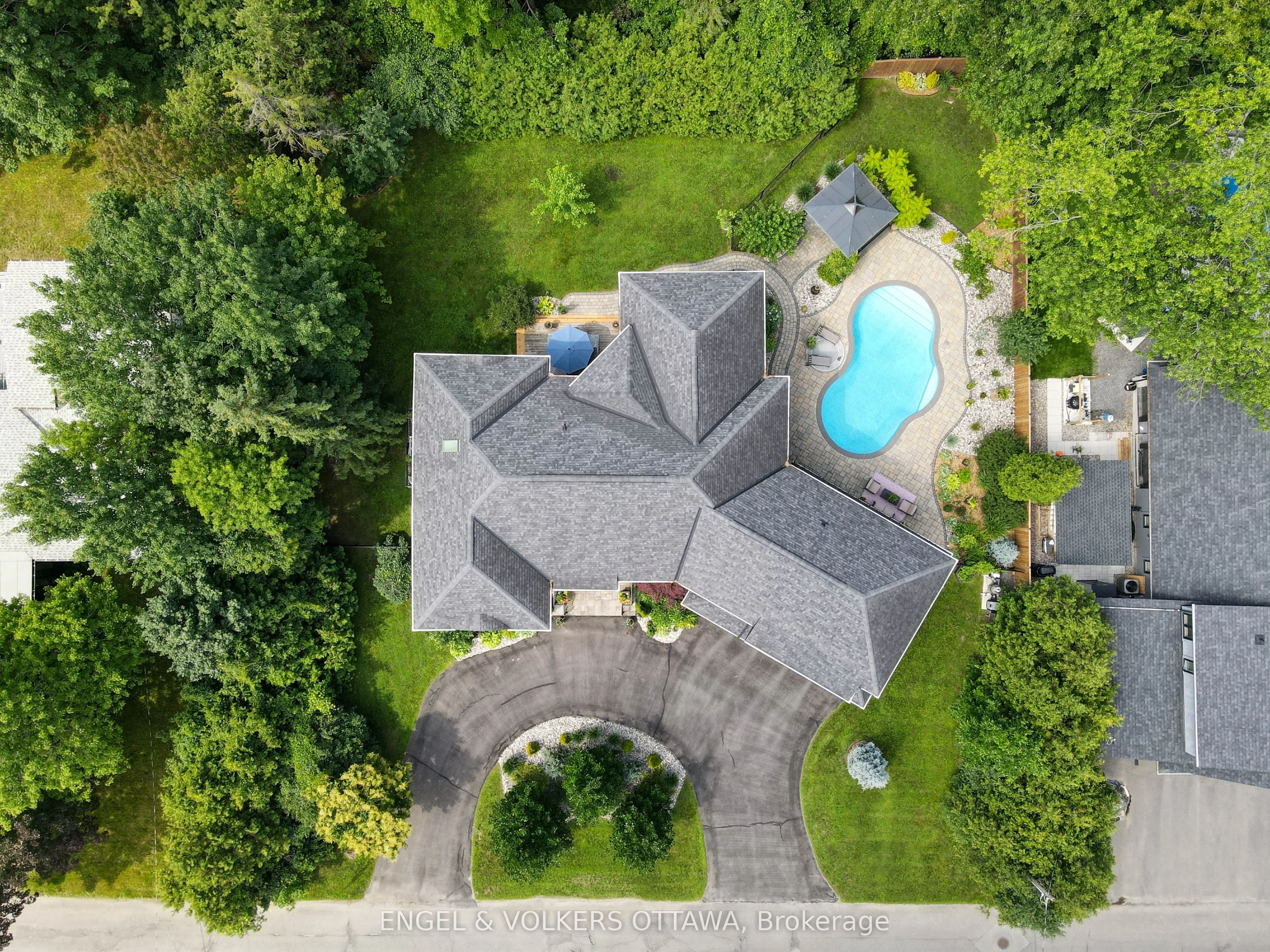 25 Kaymar Drive