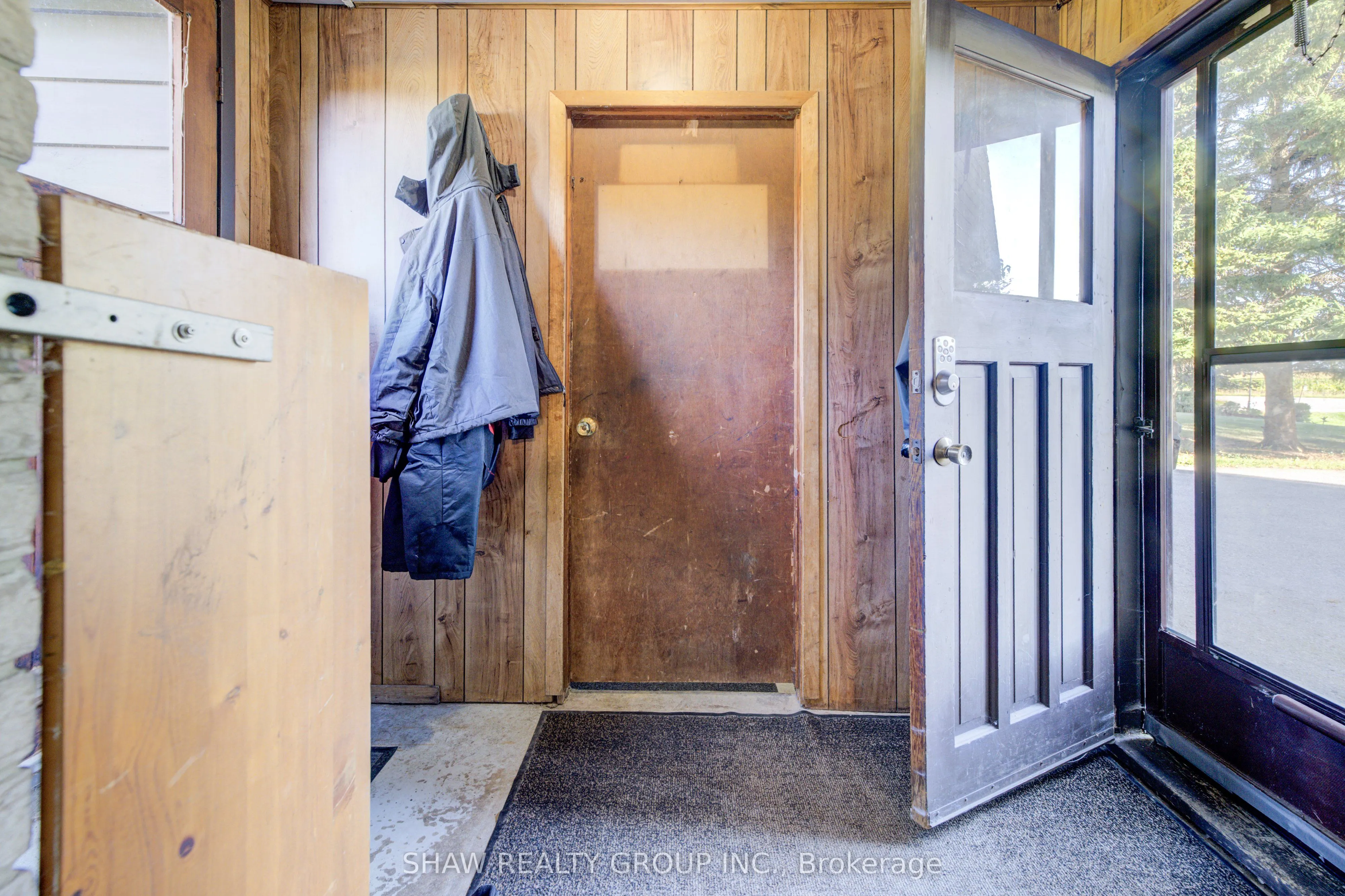 5888 Wellington Road