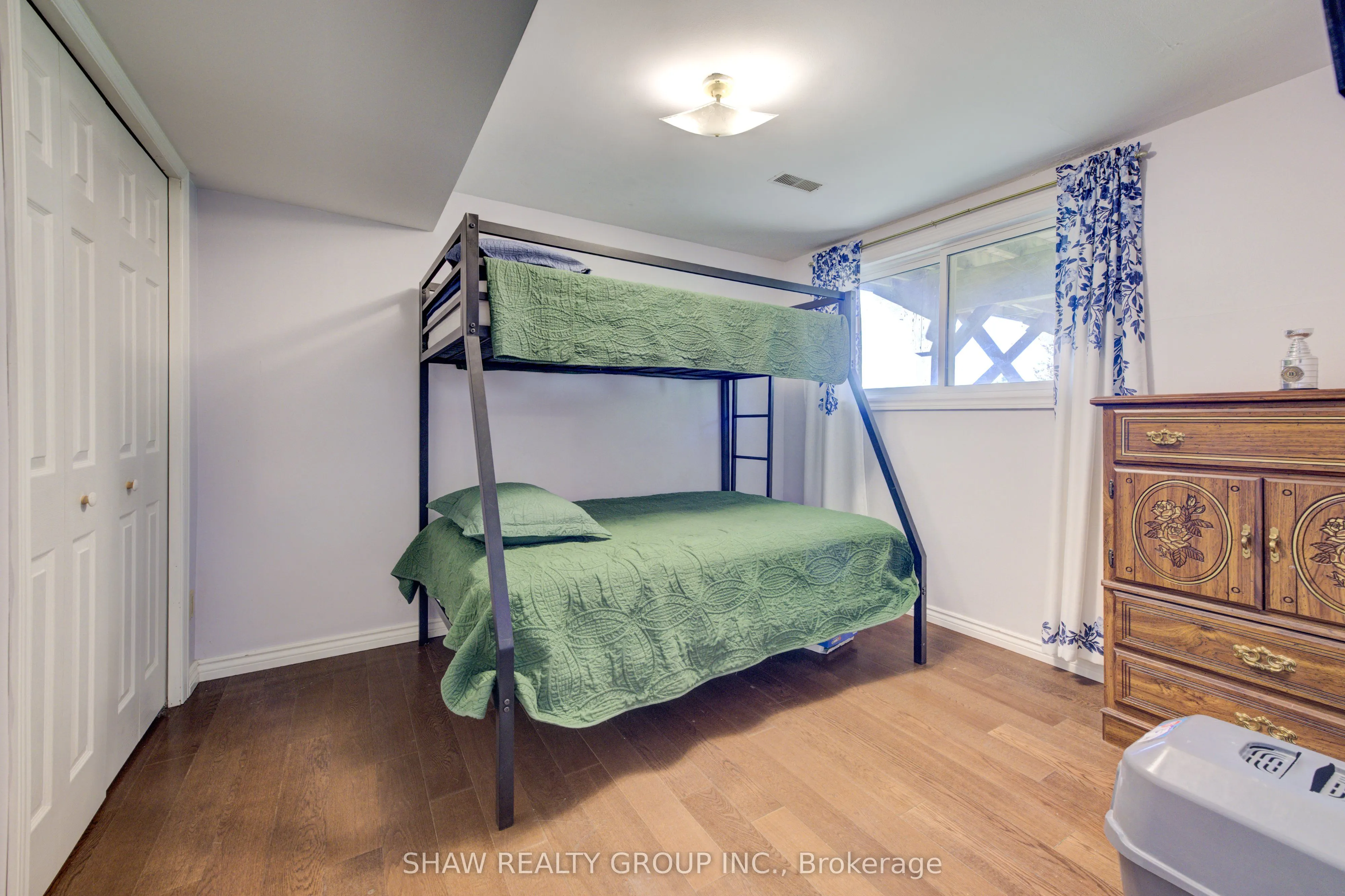 5888 Wellington Road