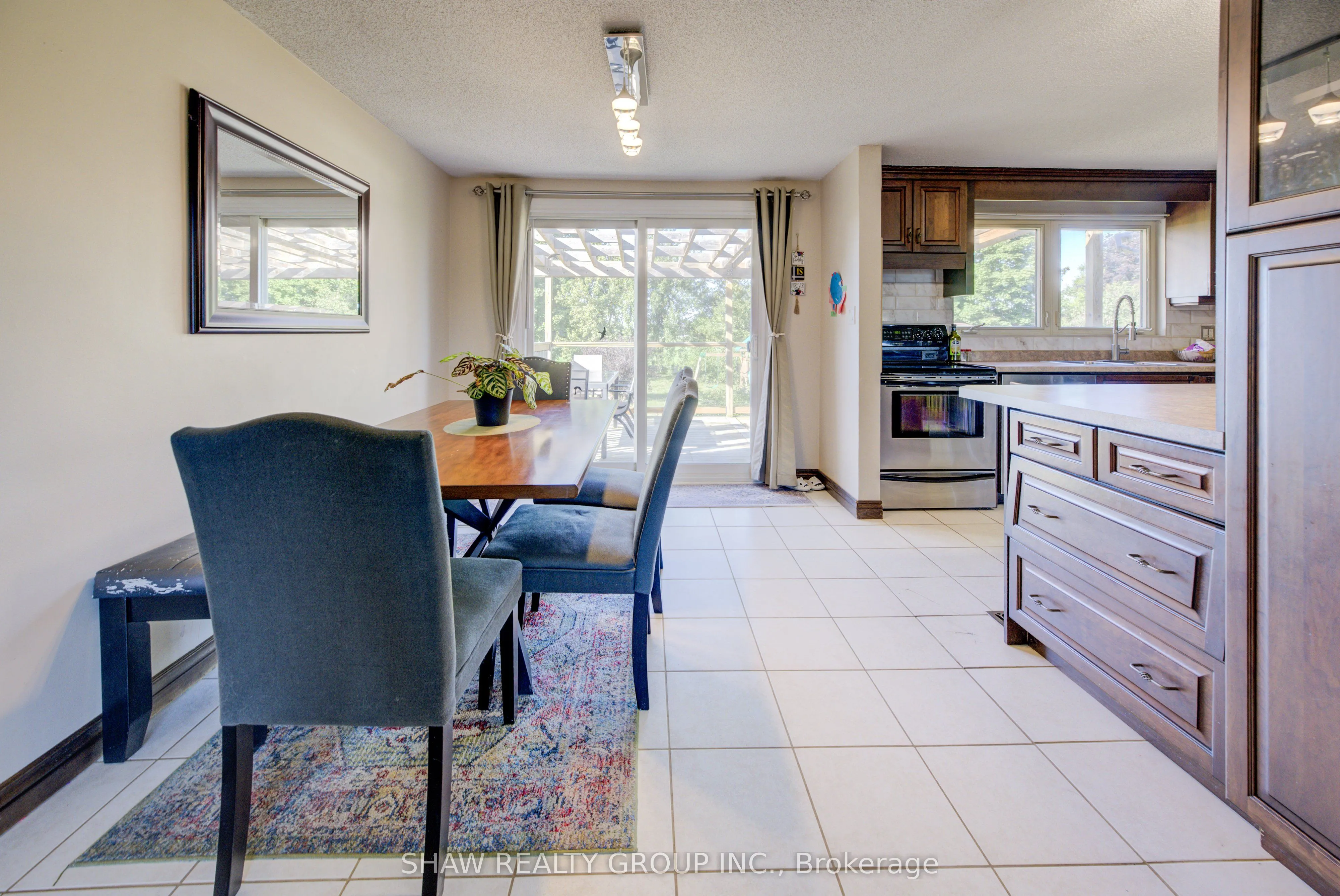 5888 Wellington Road