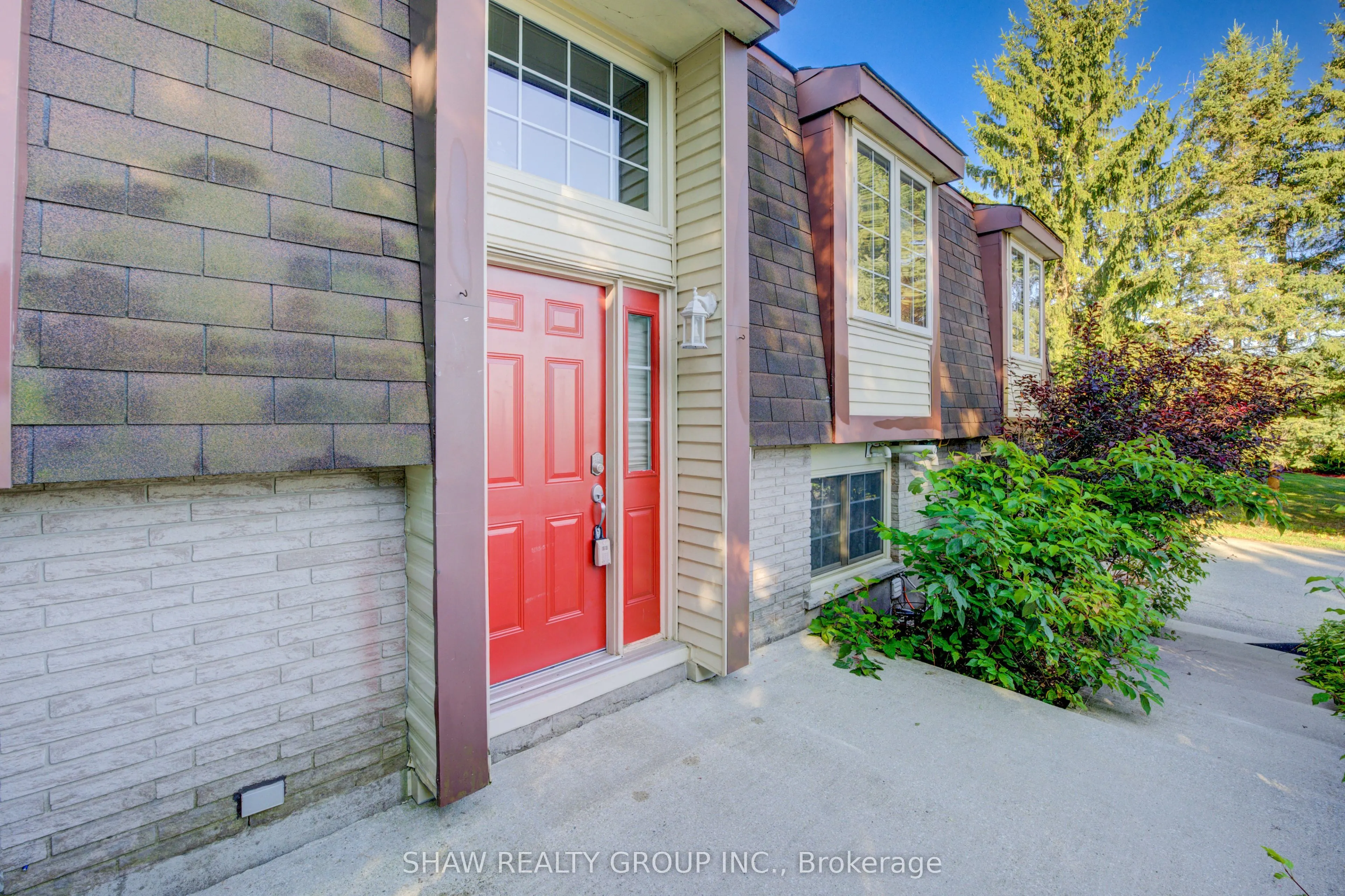 5888 Wellington Road