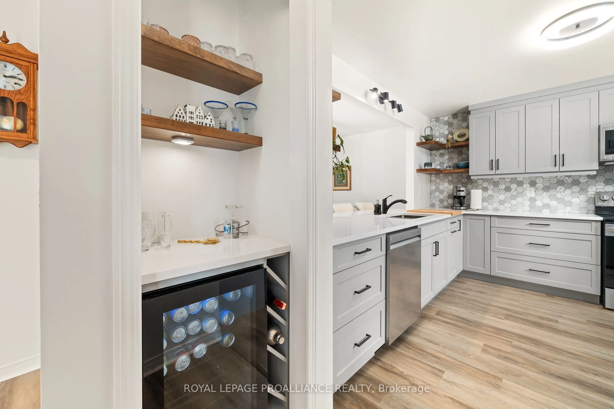 179 Herchimer Avenue, #12