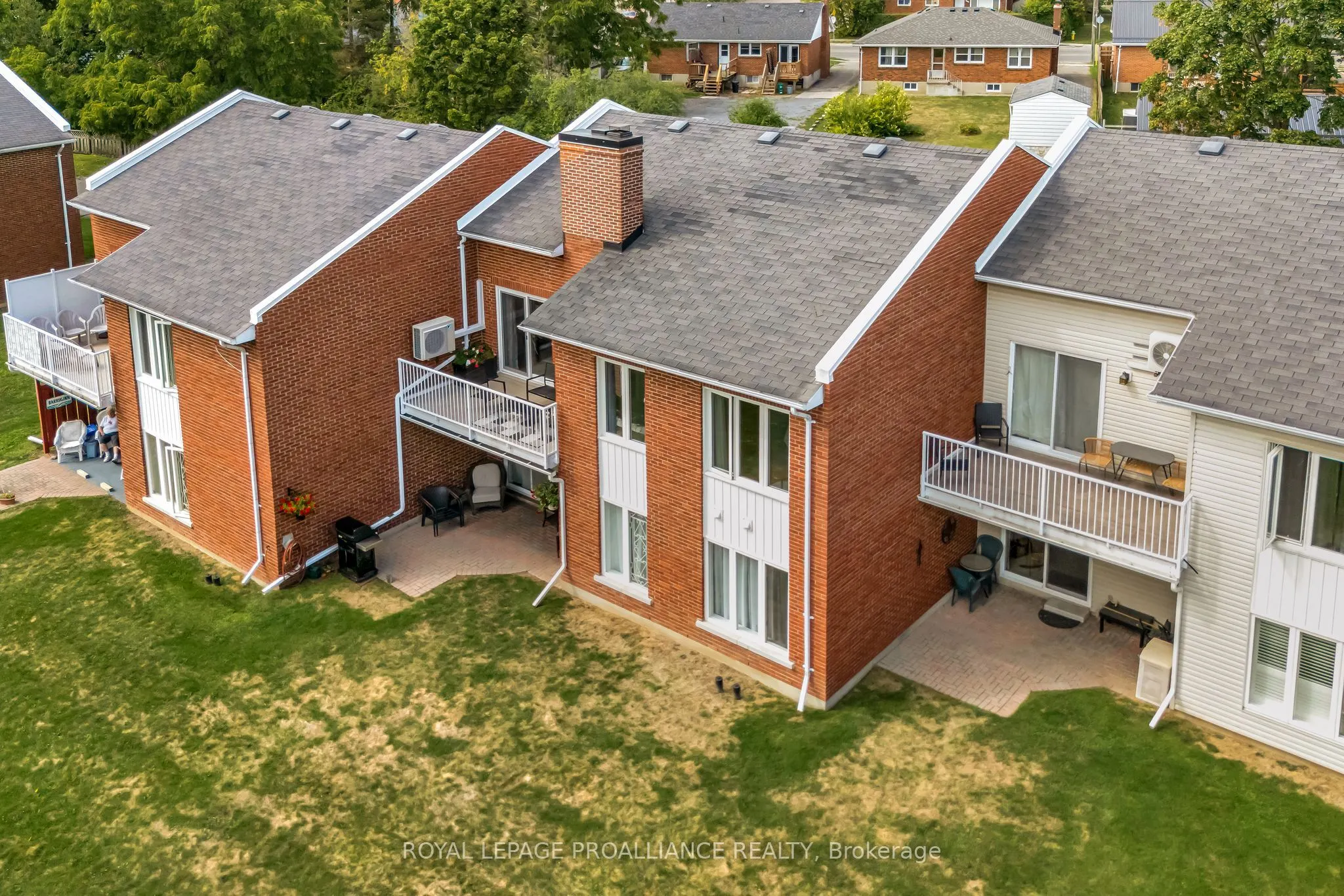 179 Herchimer Avenue, #12