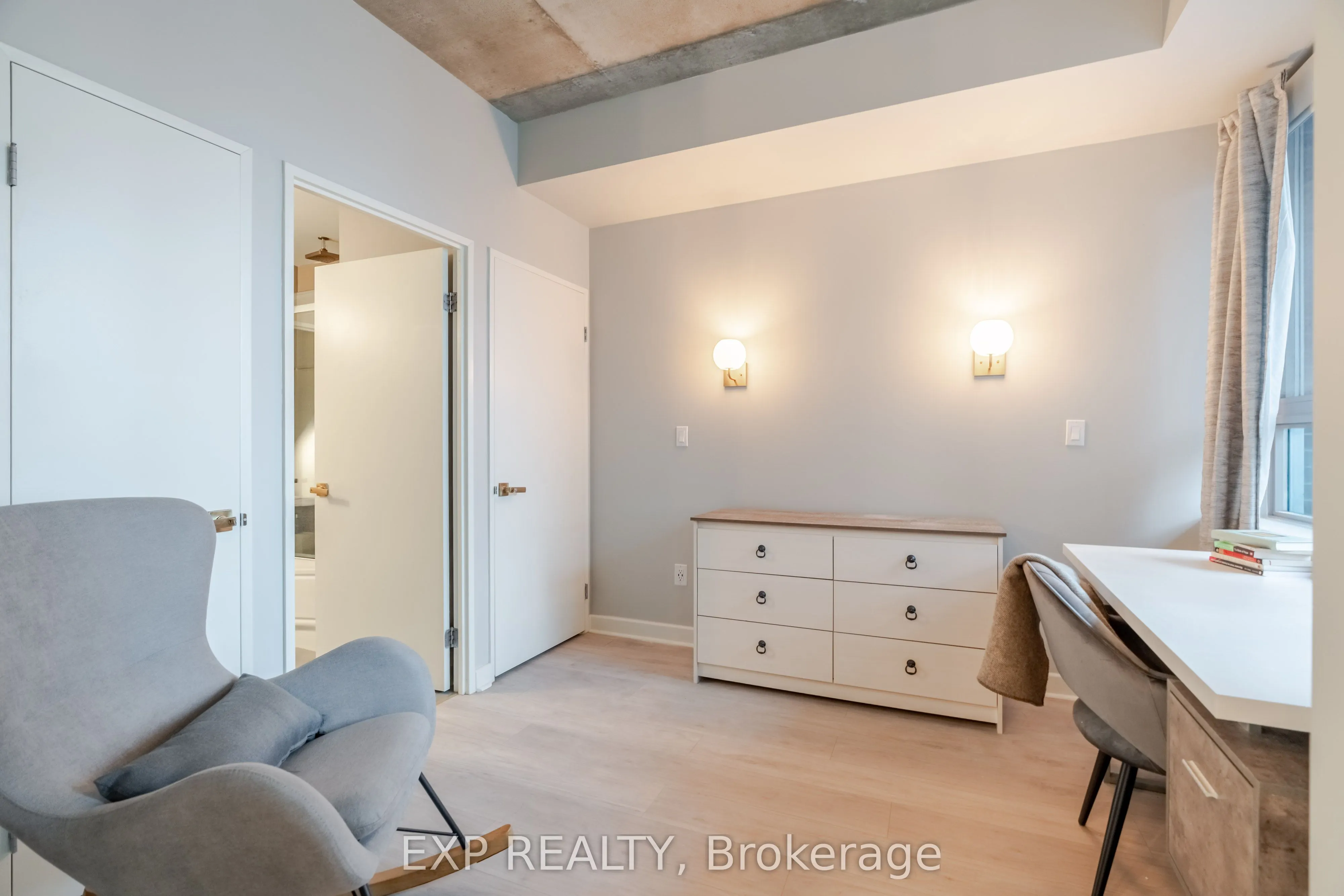 179 GEORGE Street, #907