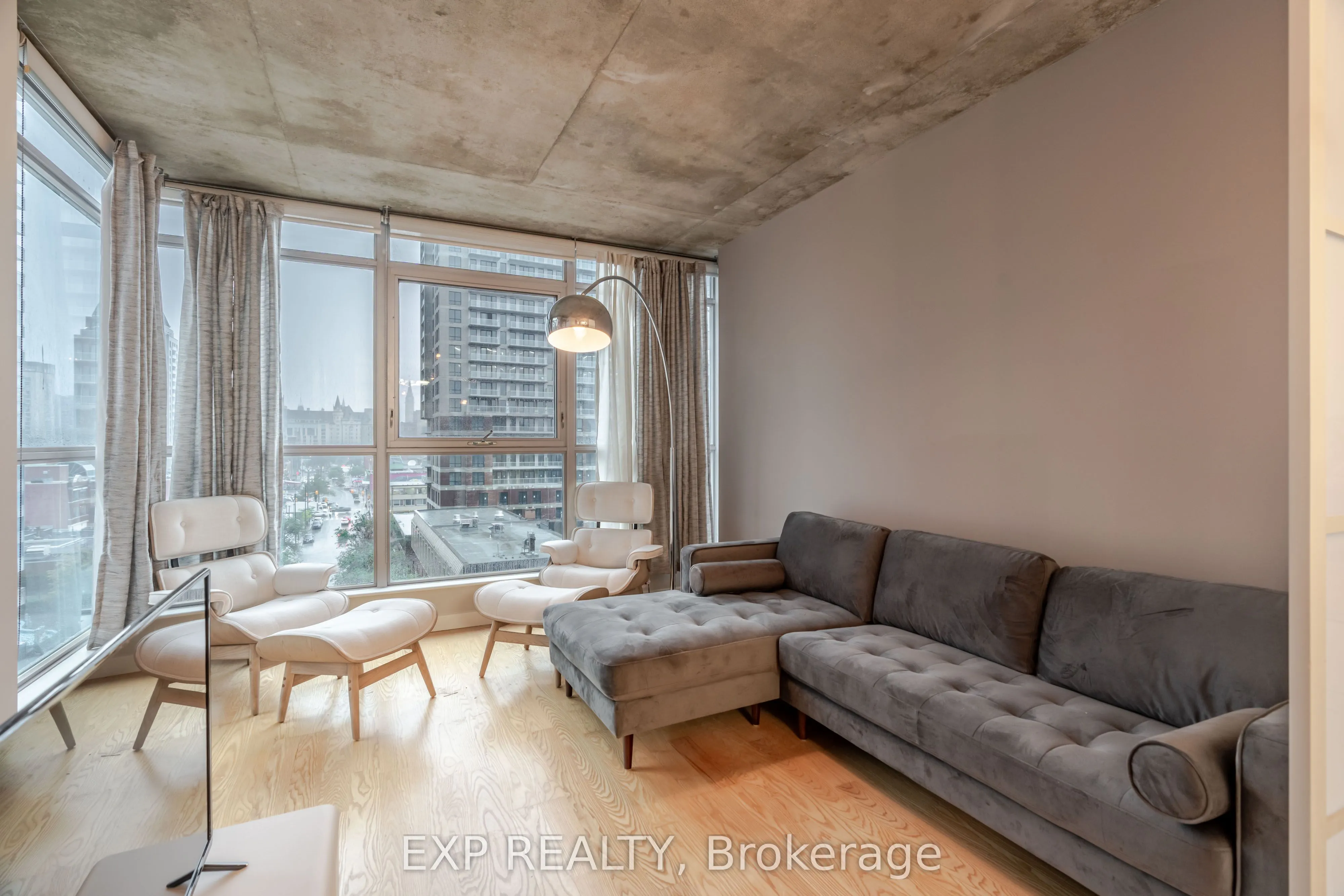 179 GEORGE Street, #907