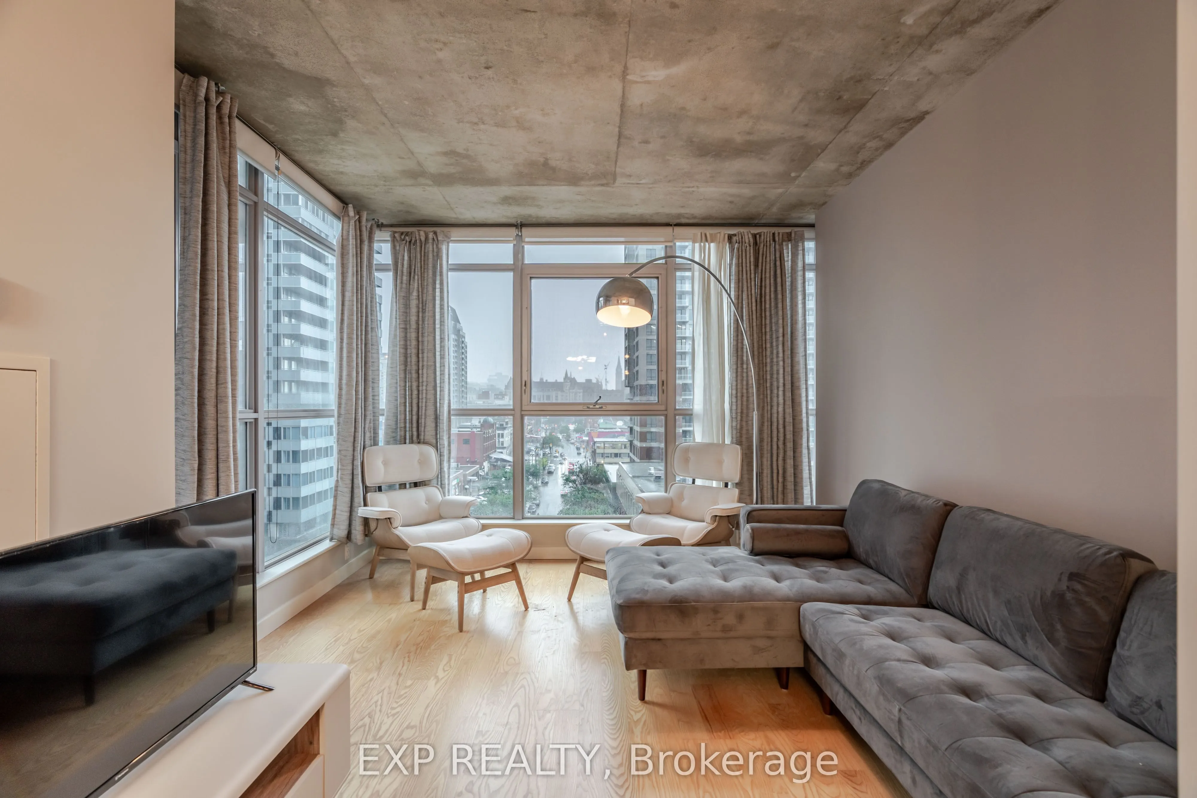 179 GEORGE Street, #907