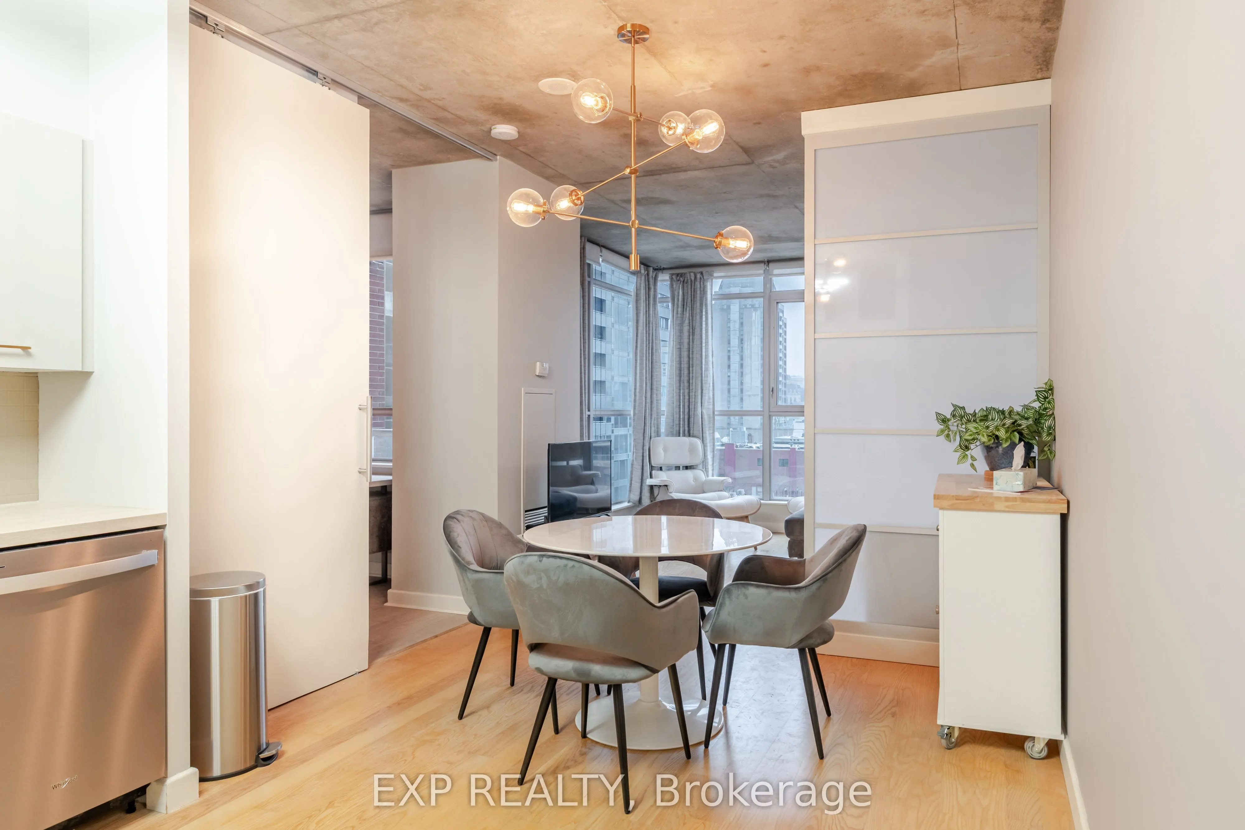 179 GEORGE Street, #907