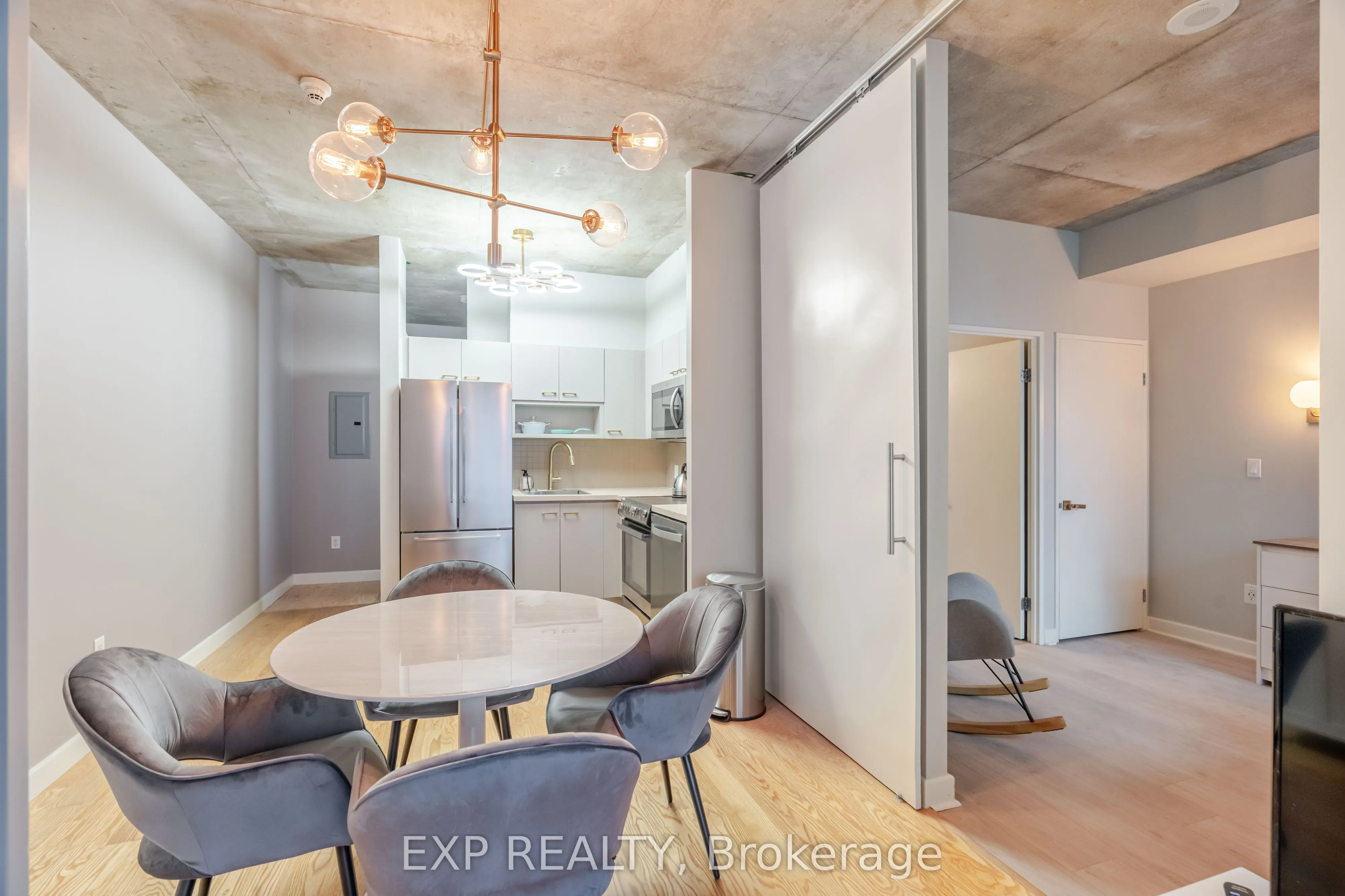 179 GEORGE Street, #907