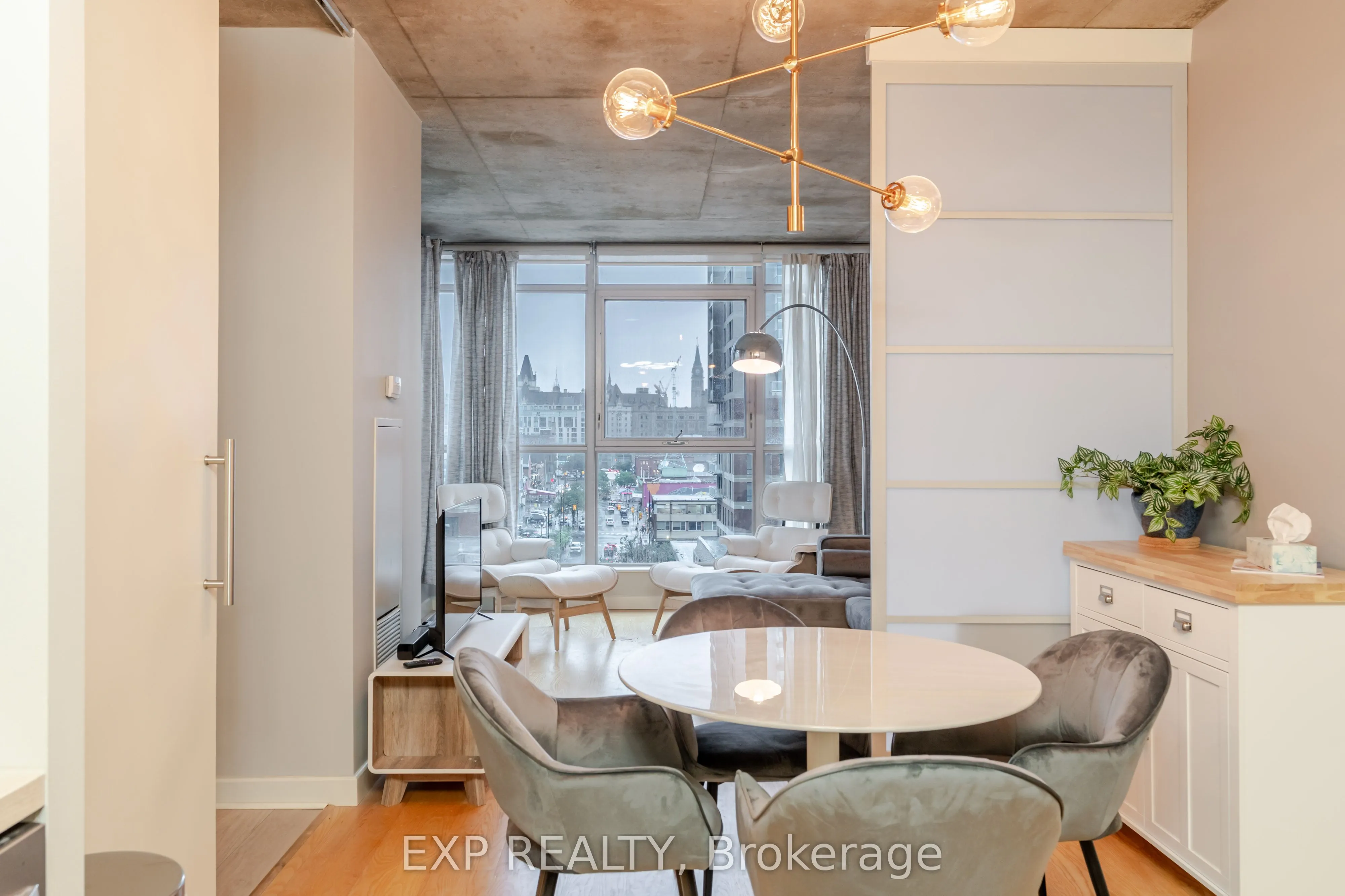 179 GEORGE Street, #907