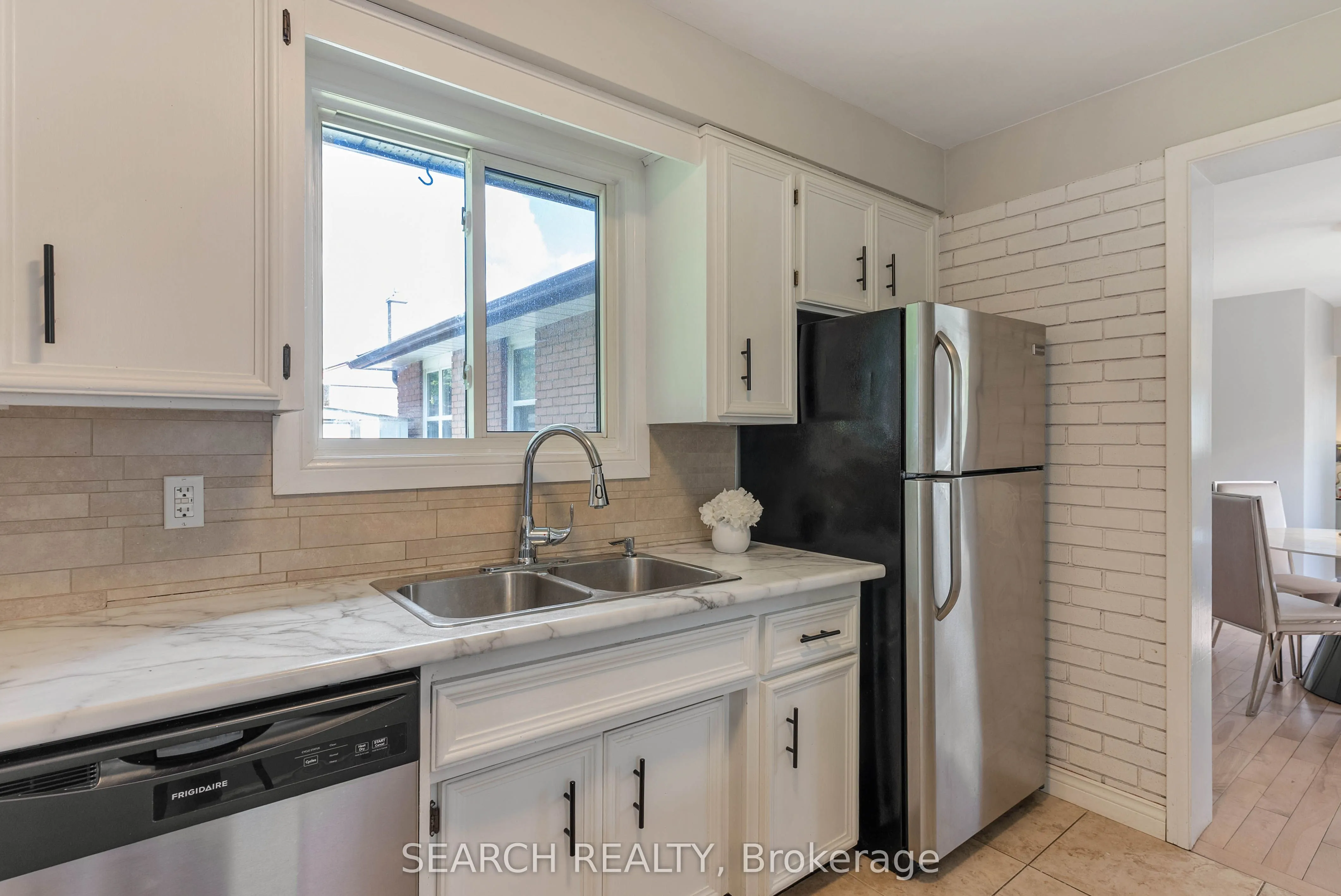 82 Southmoor Drive