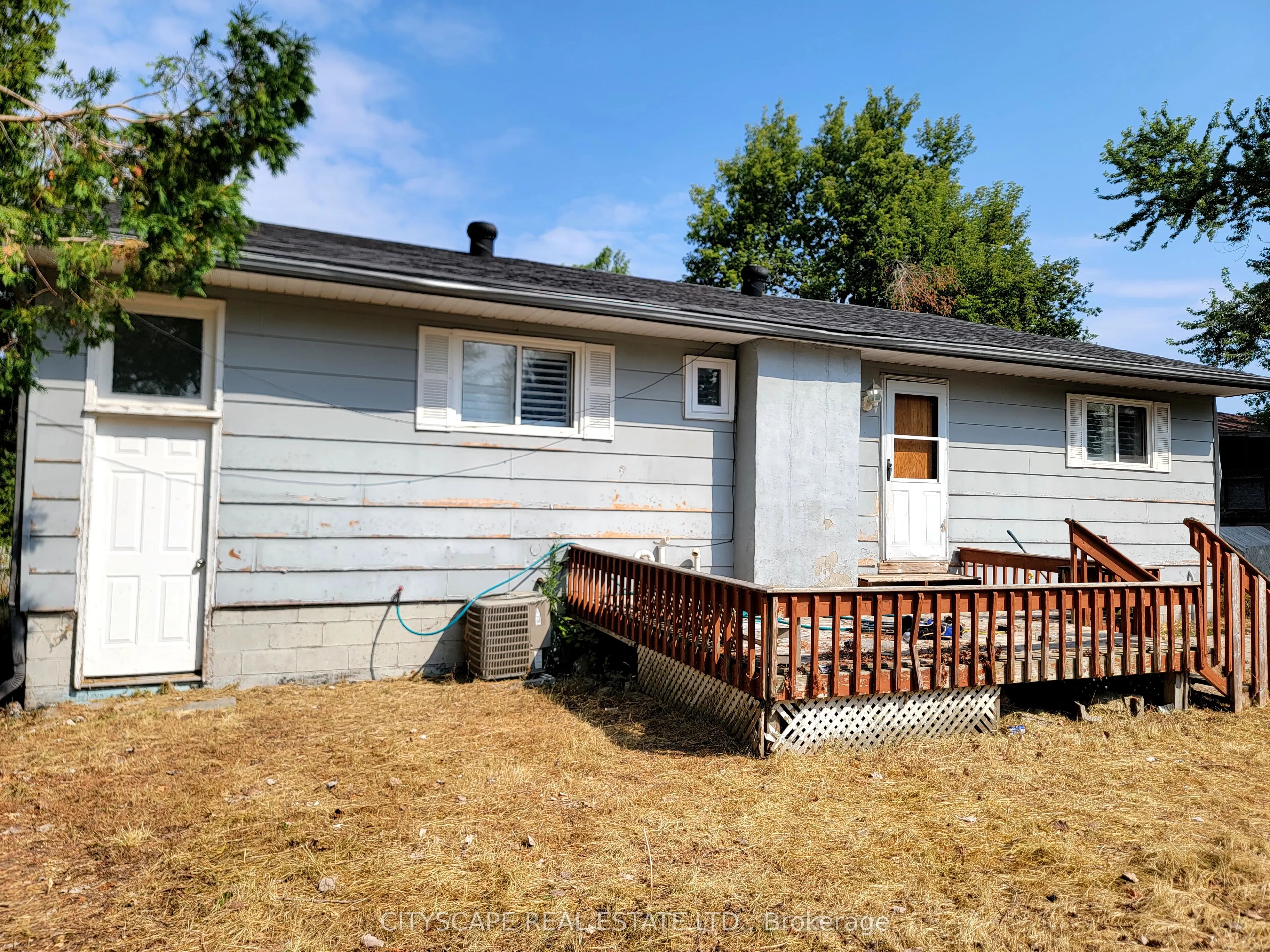 34 Robinson Avenue