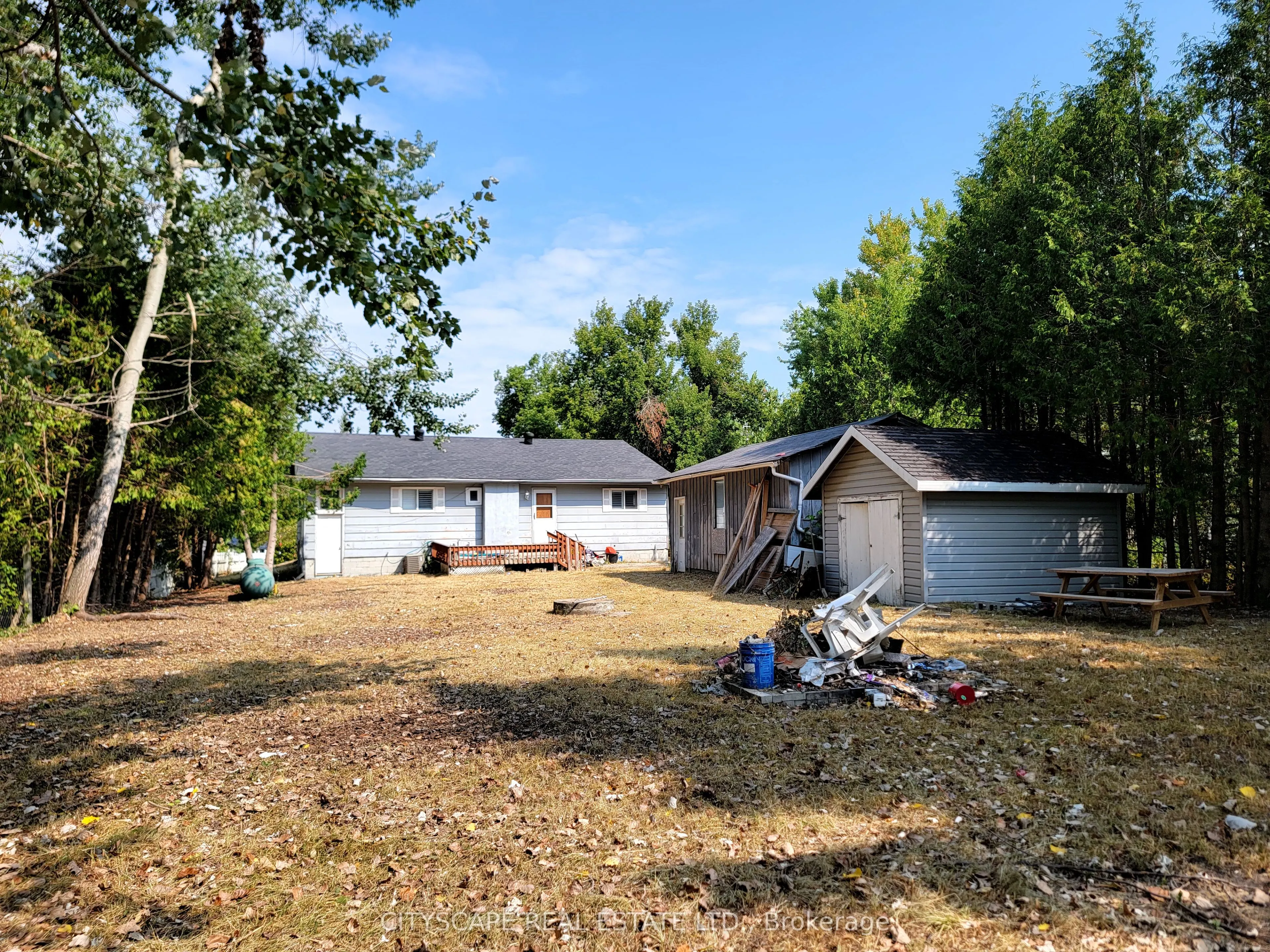 34 Robinson Avenue
