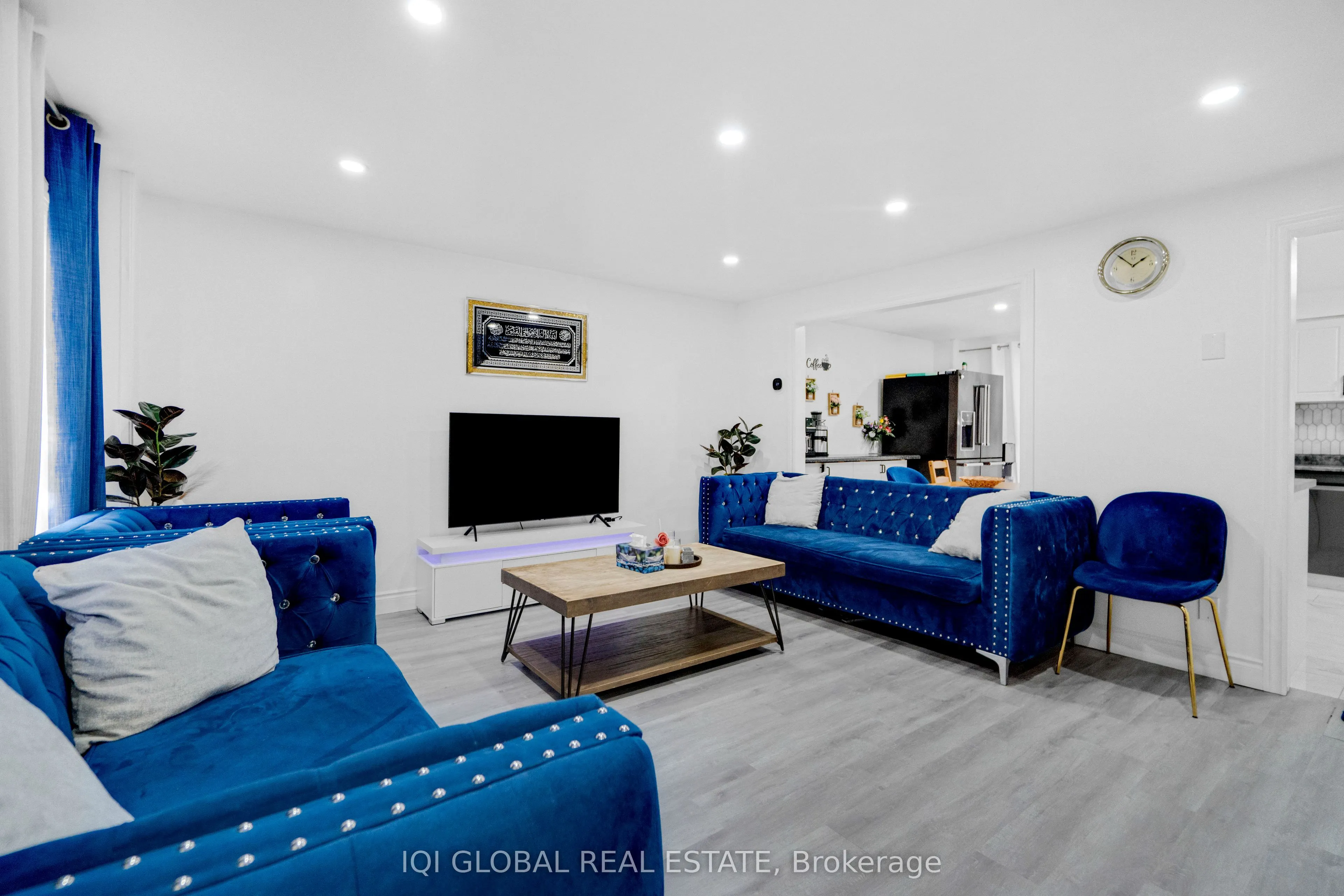 539 Parkview Crescent, #17