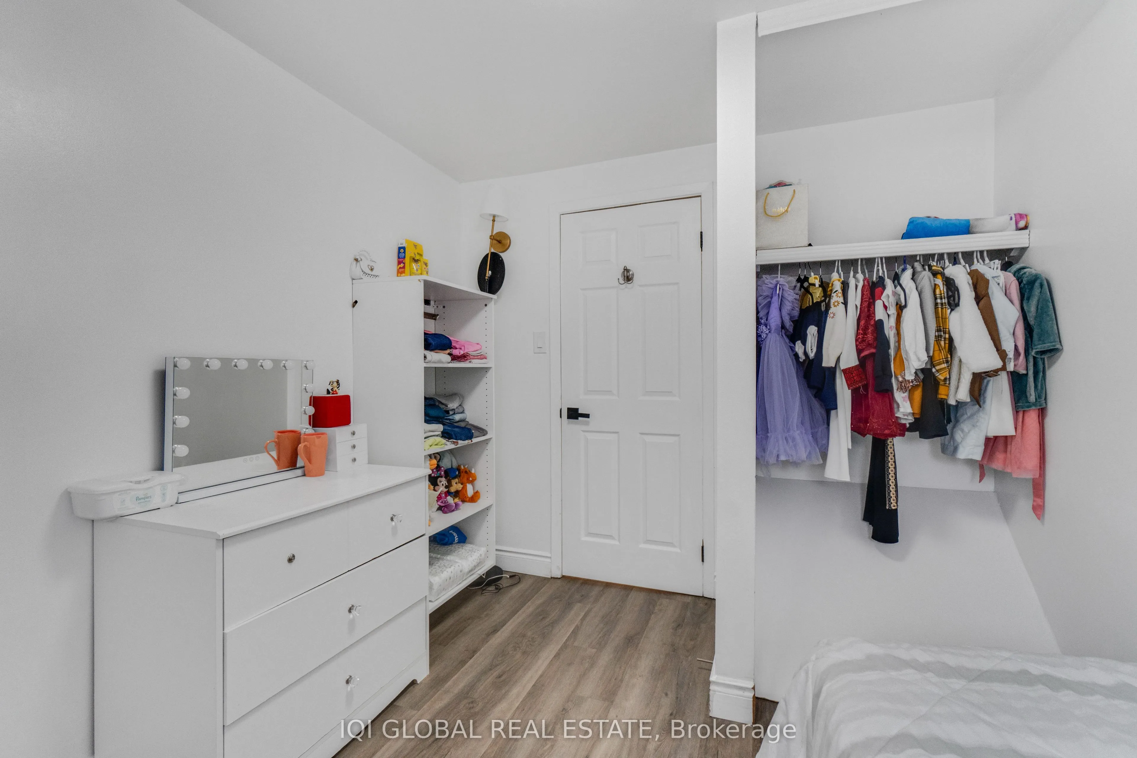 539 Parkview Crescent, #17