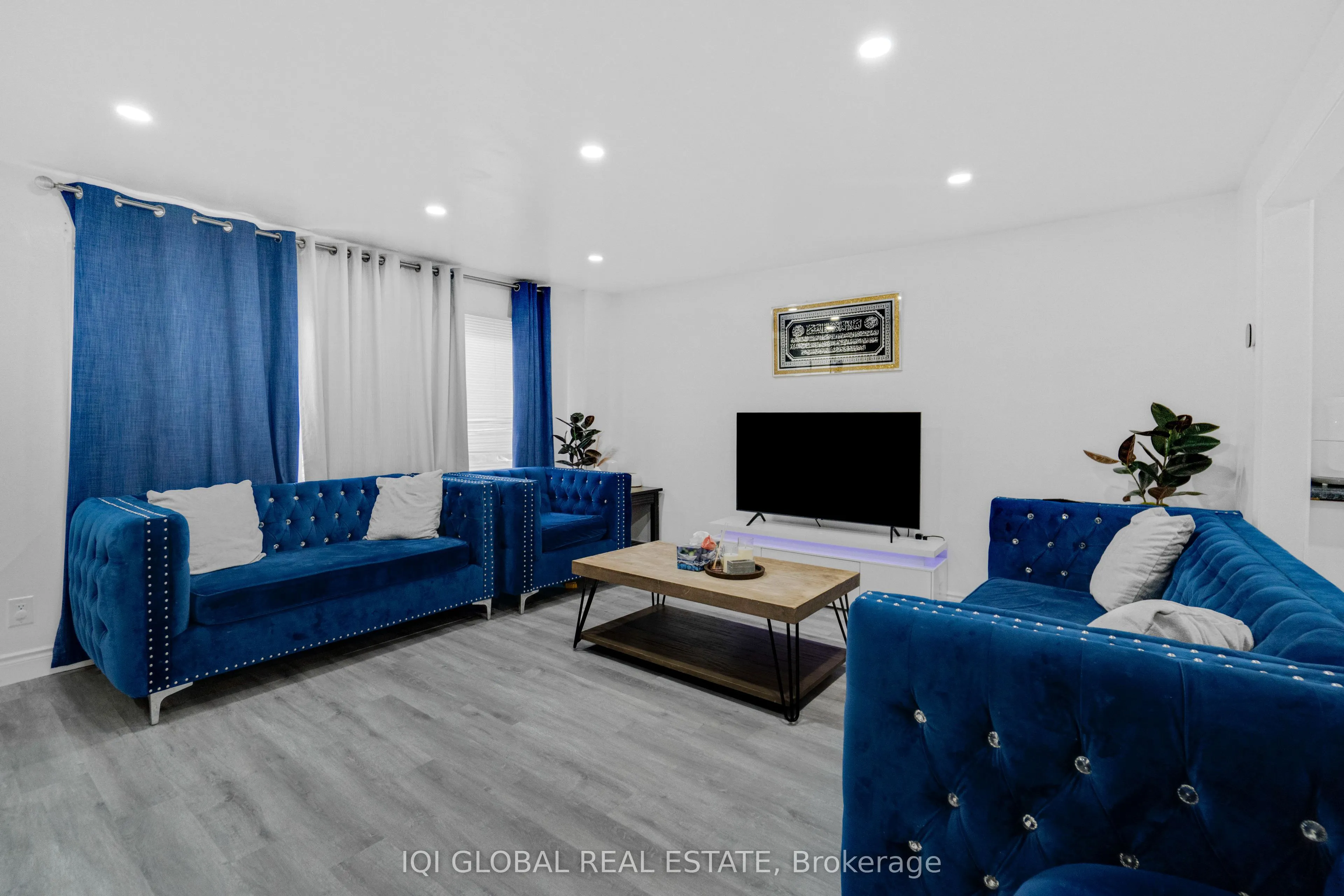 539 Parkview Crescent, #17