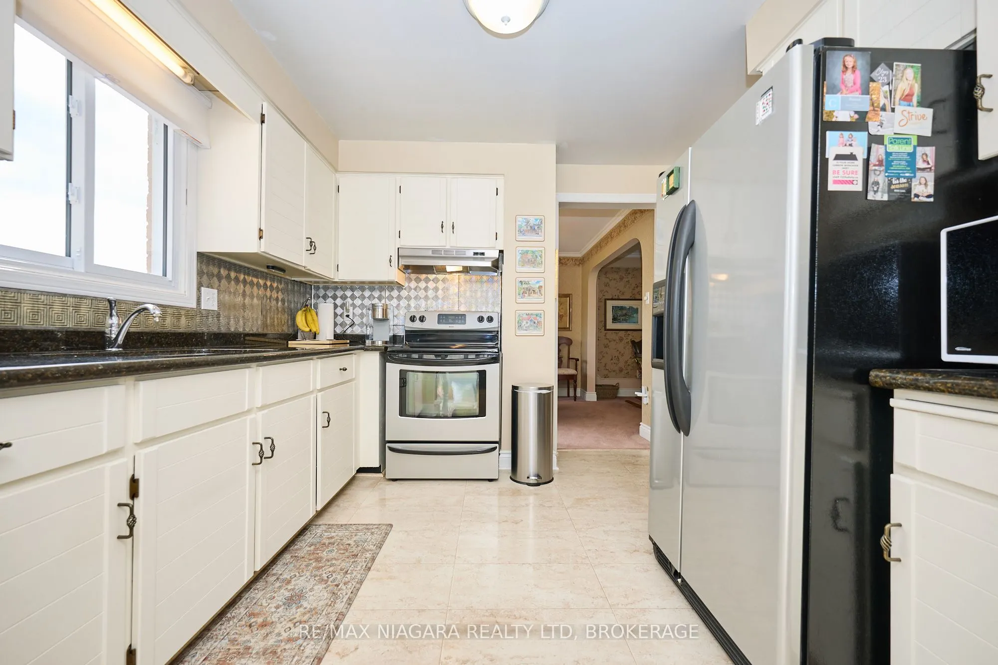 12 Lampman Crescent