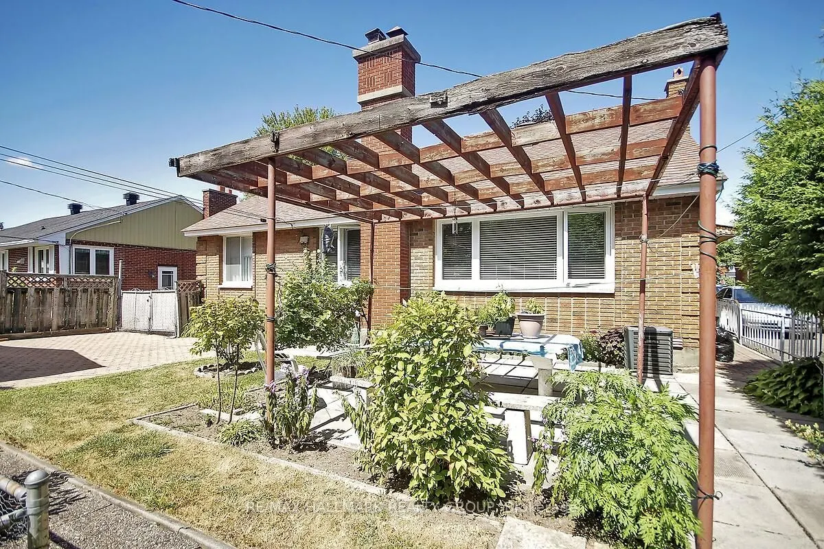 1124 Guertin Avenue