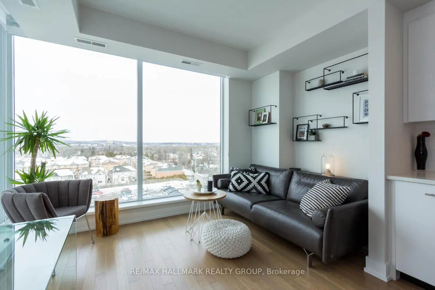 360 Patricia Avenue, #707