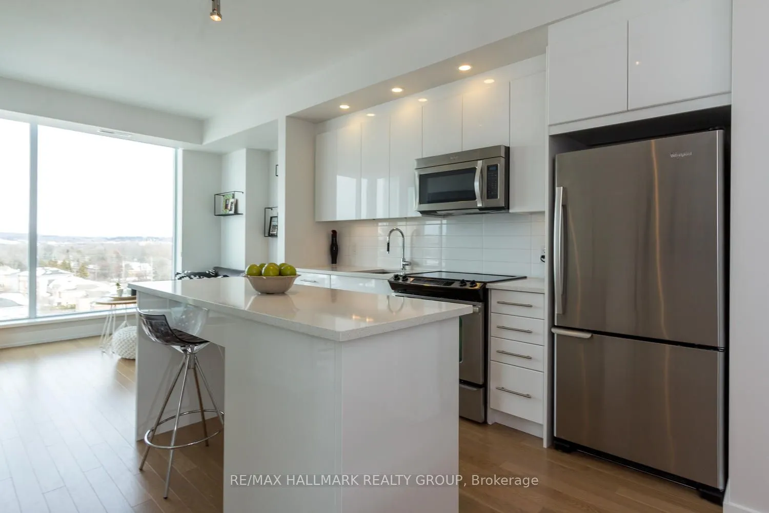 360 Patricia Avenue, #707