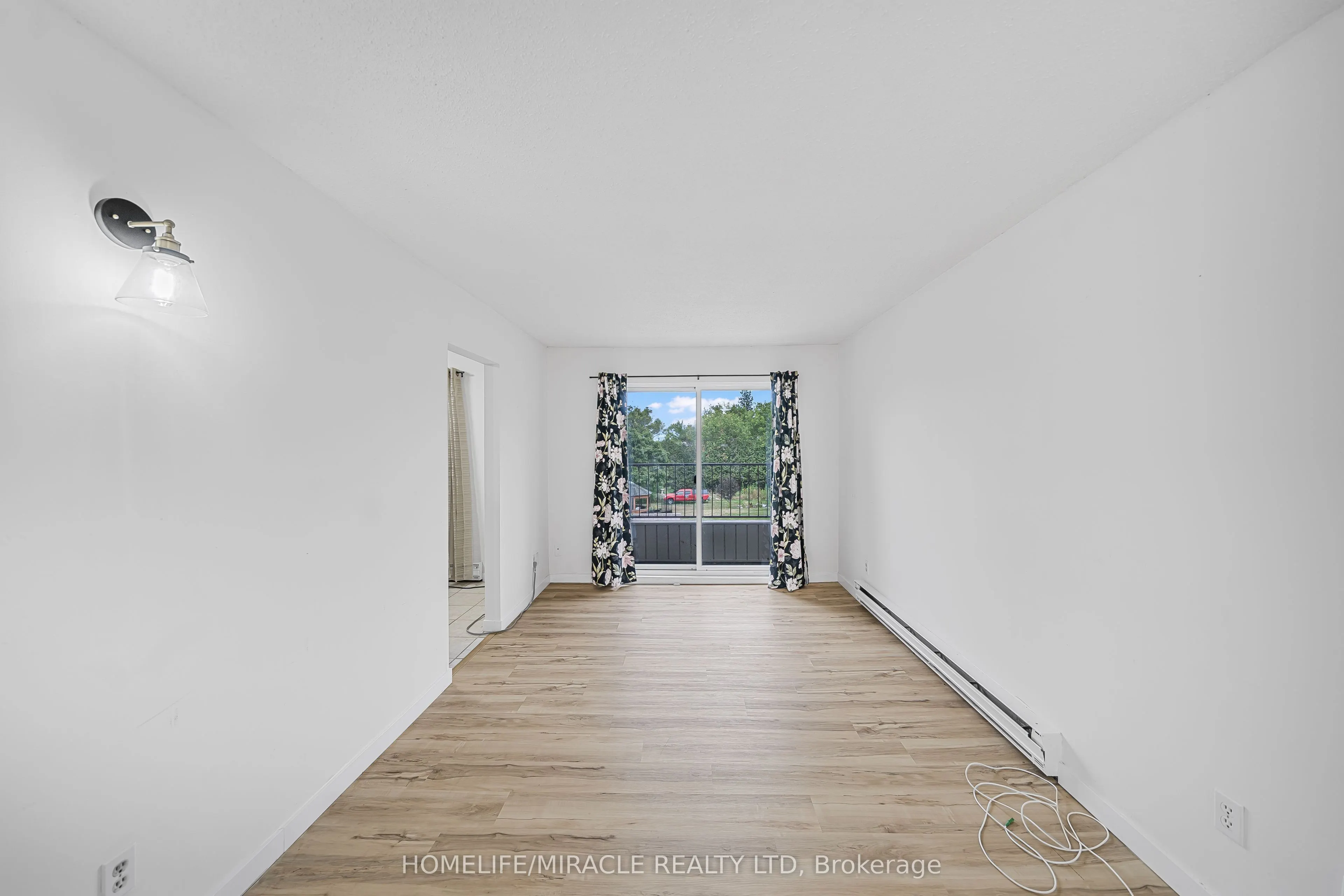323 Main Street W, #305