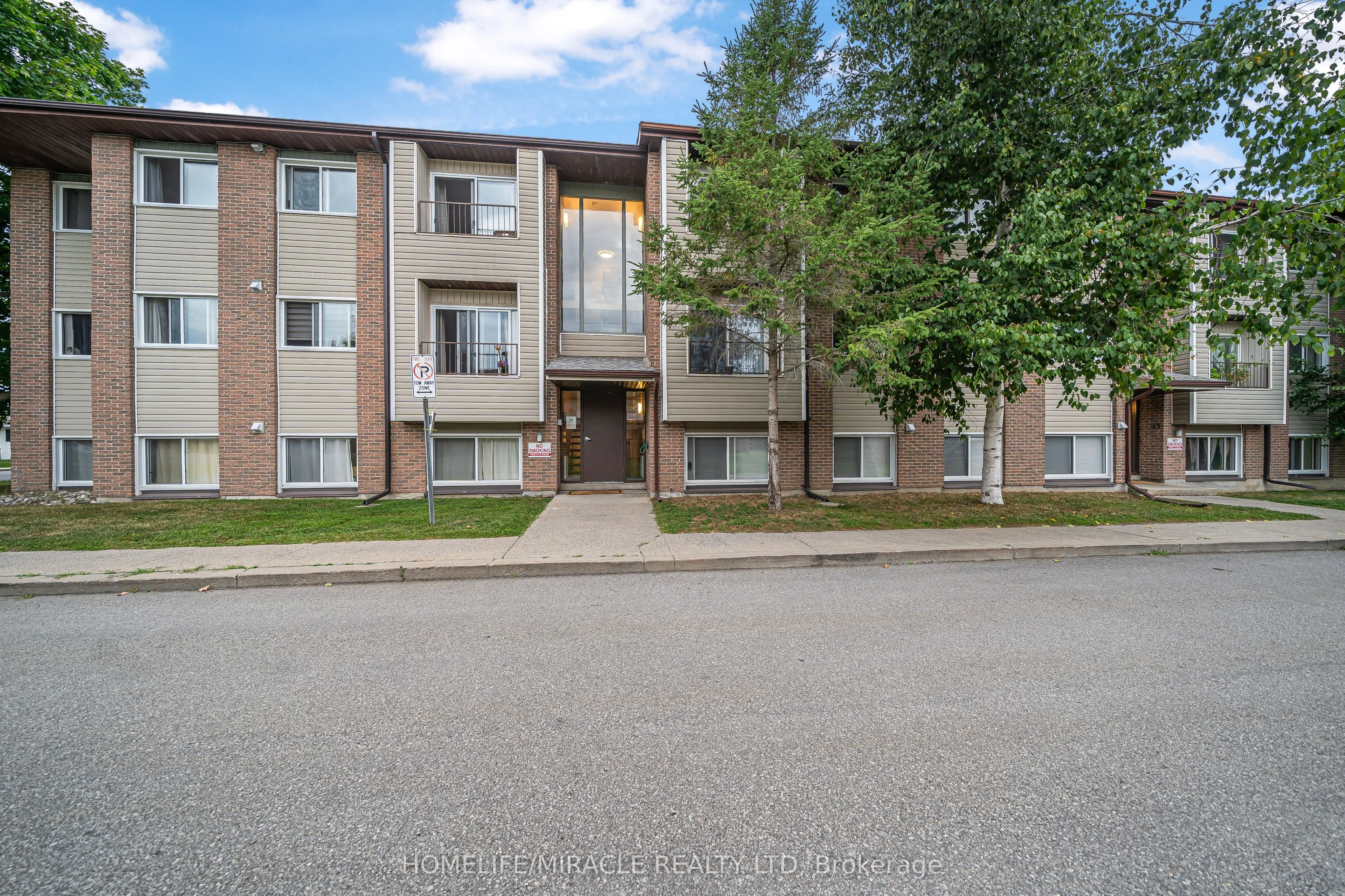 323 Main Street W, #305