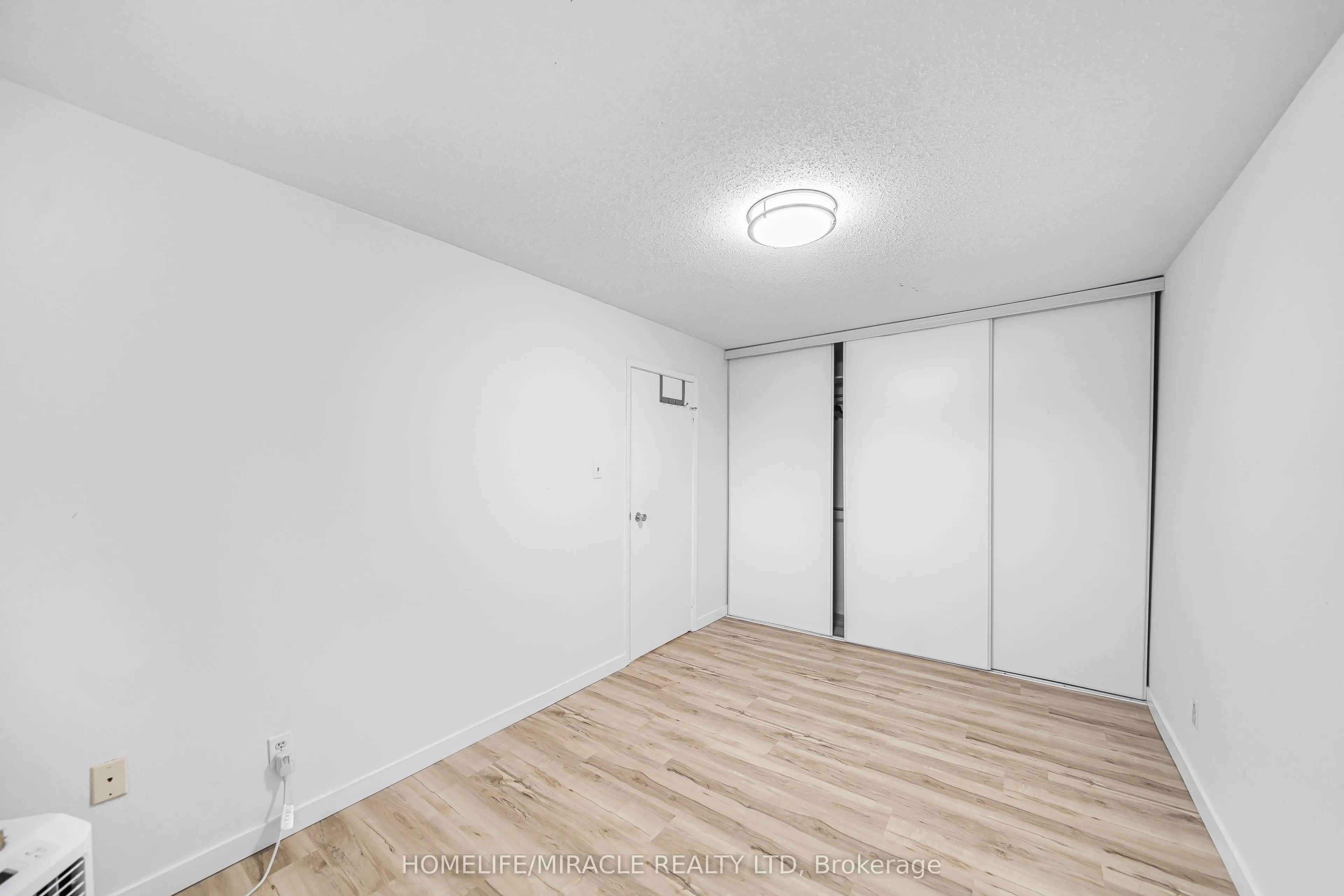 323 Main Street W, #305