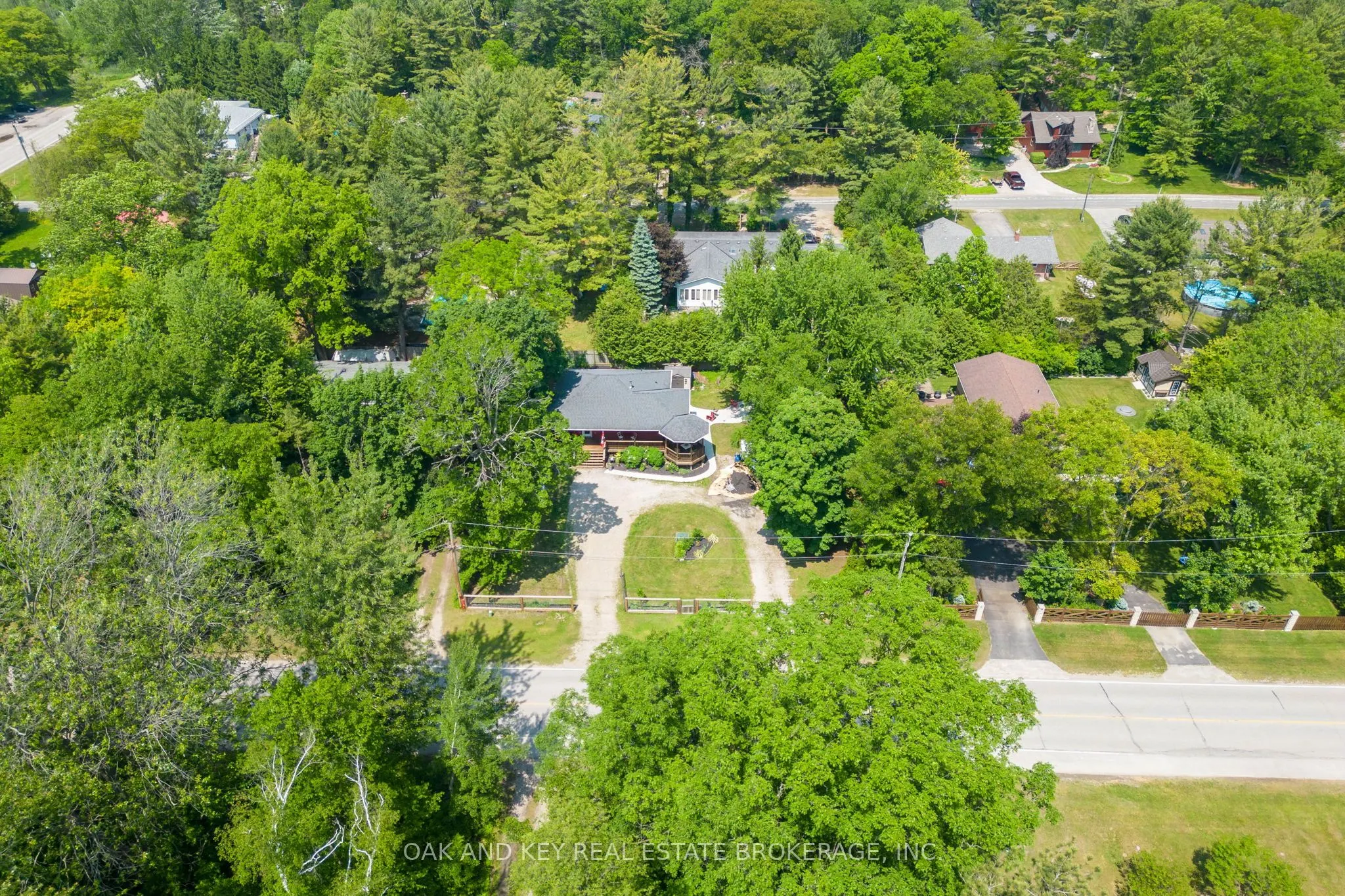 10016 Port Franks Road