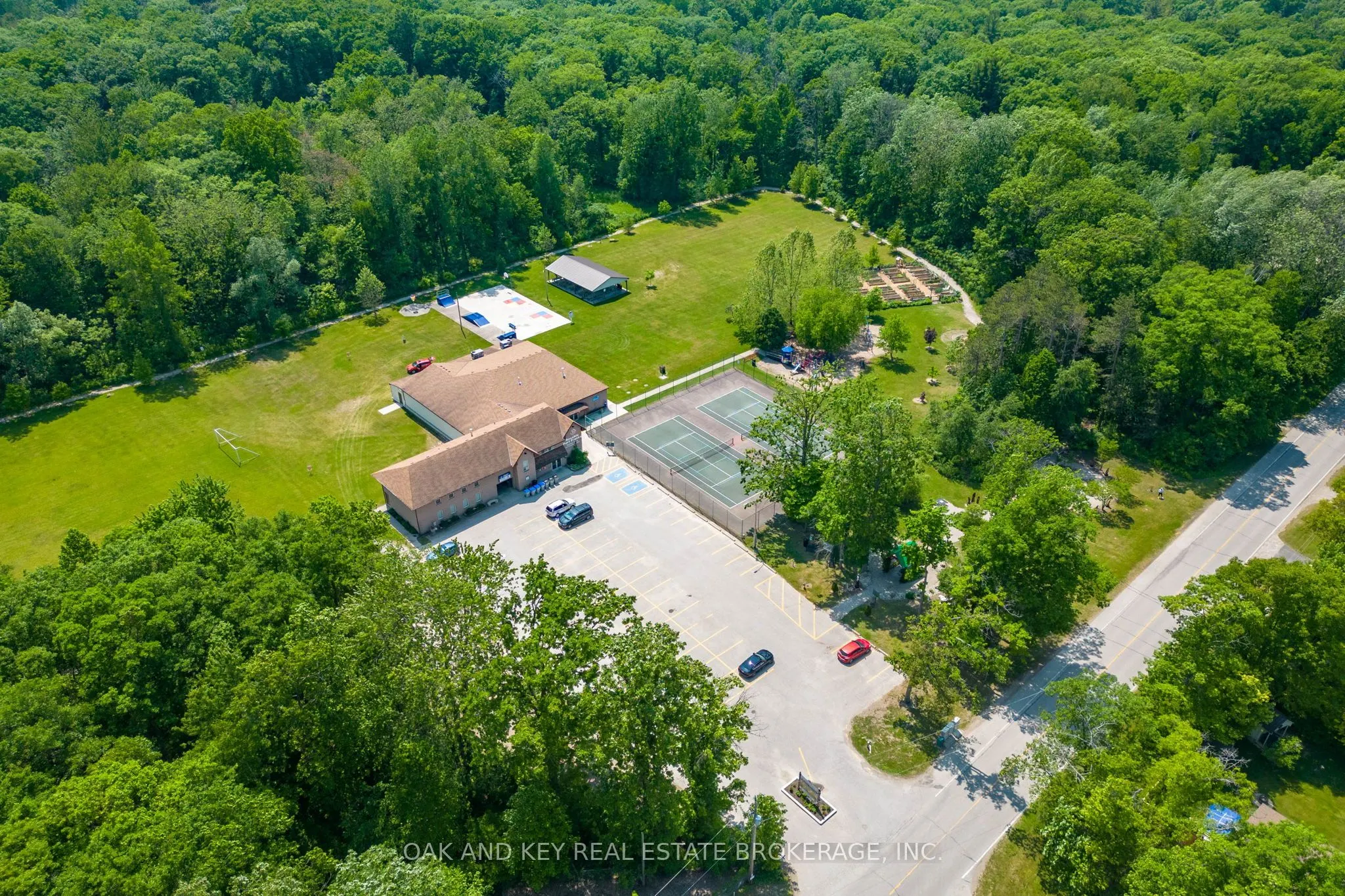 10016 Port Franks Road
