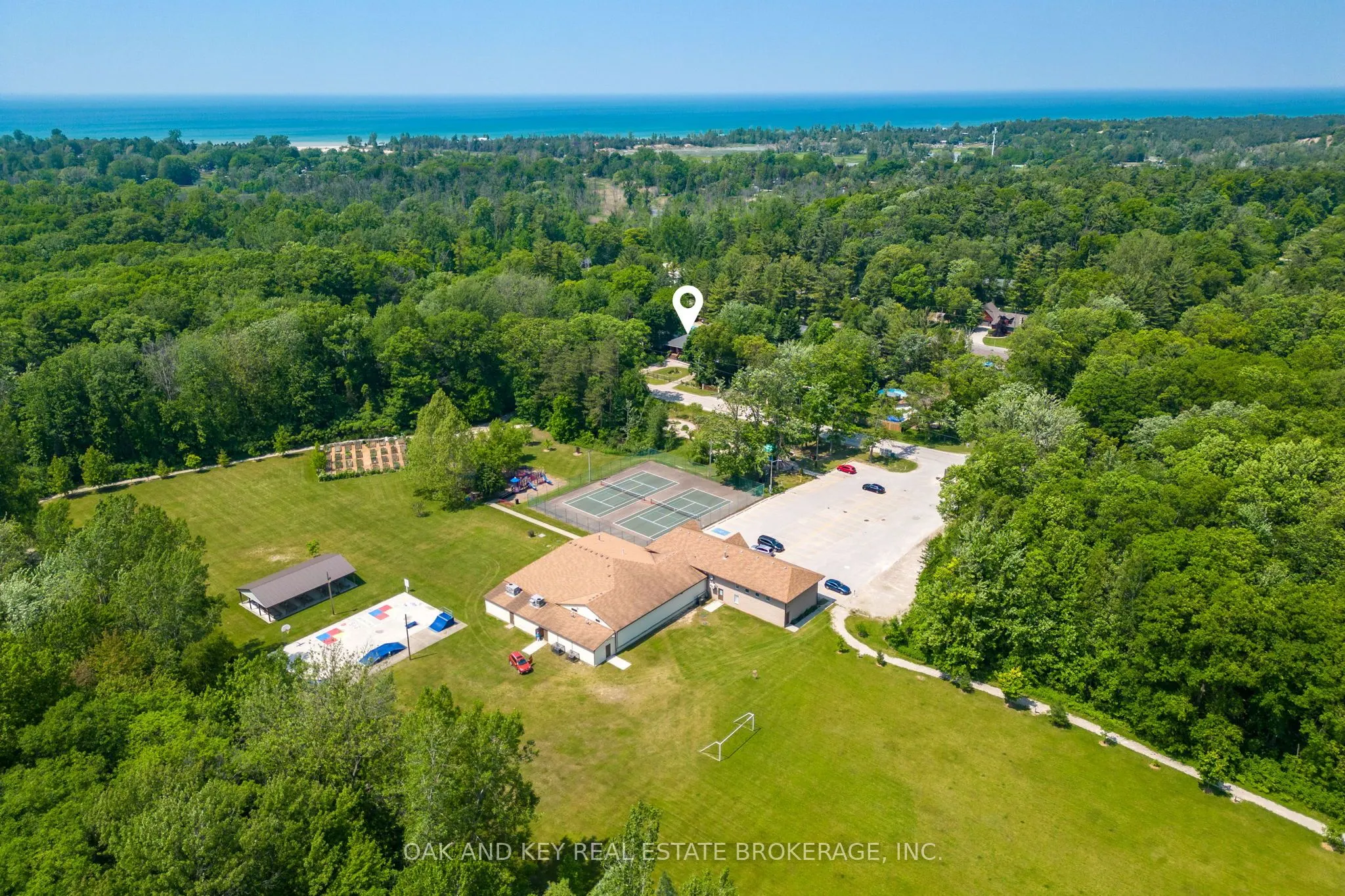 10016 Port Franks Road