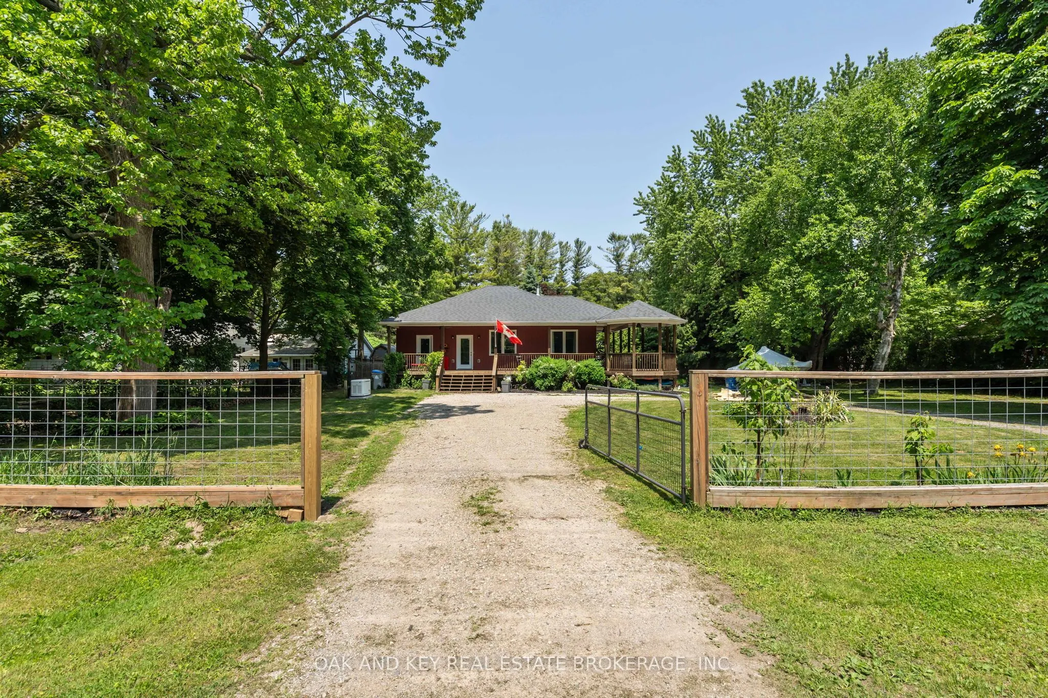 10016 Port Franks Road