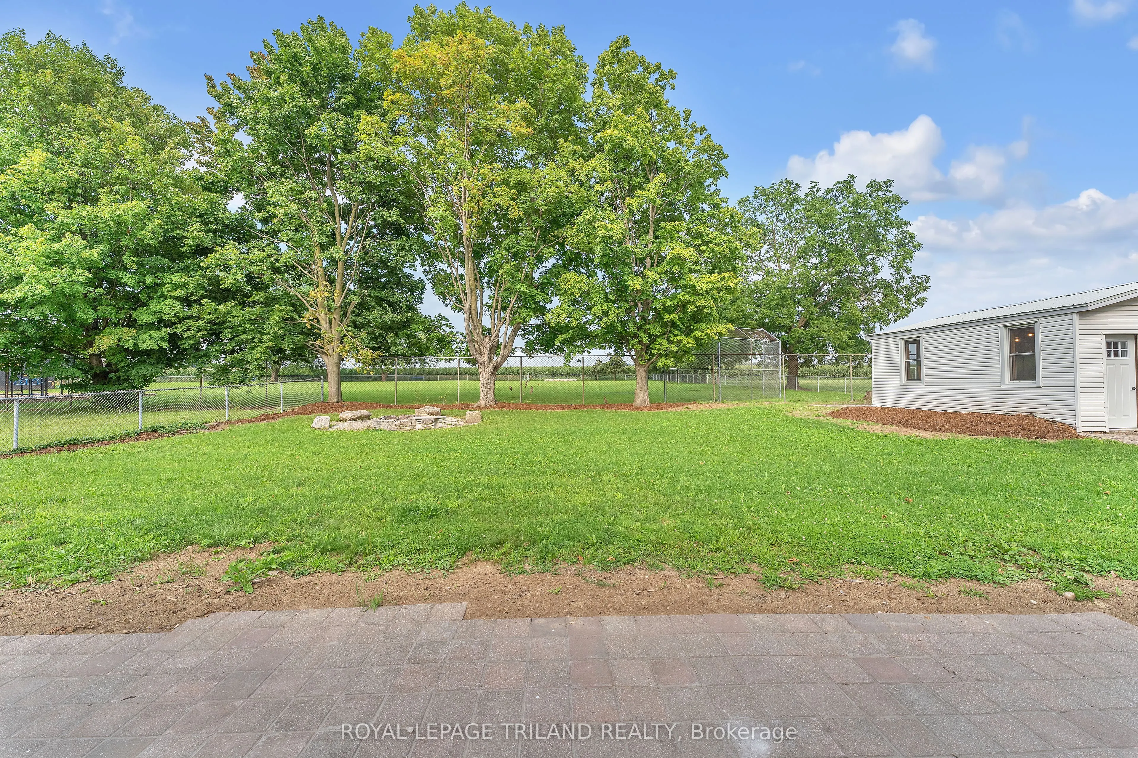 195900 19TH Line, #Upper