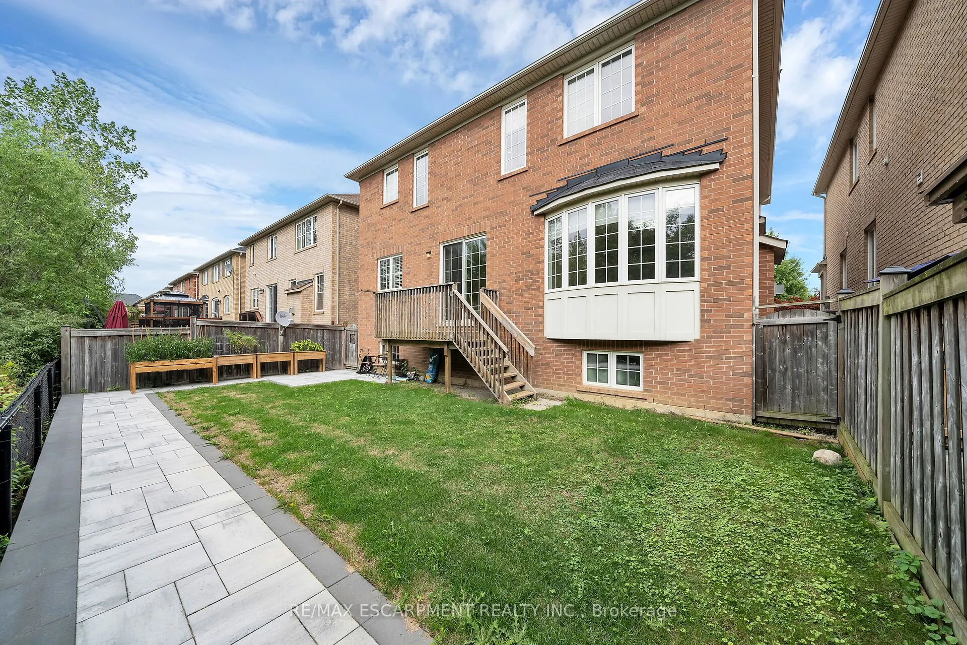 48 Montreal Circle