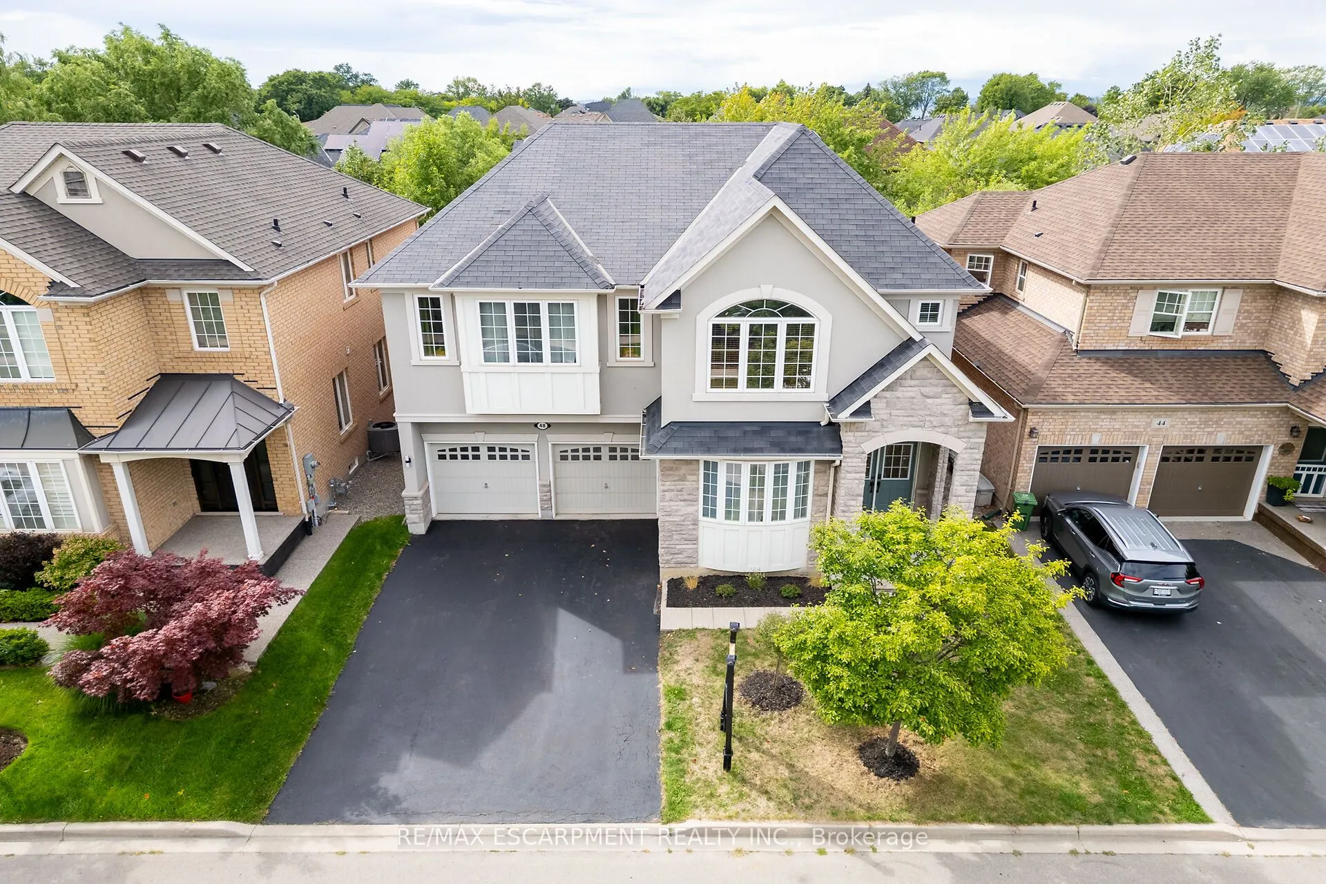 48 Montreal Circle