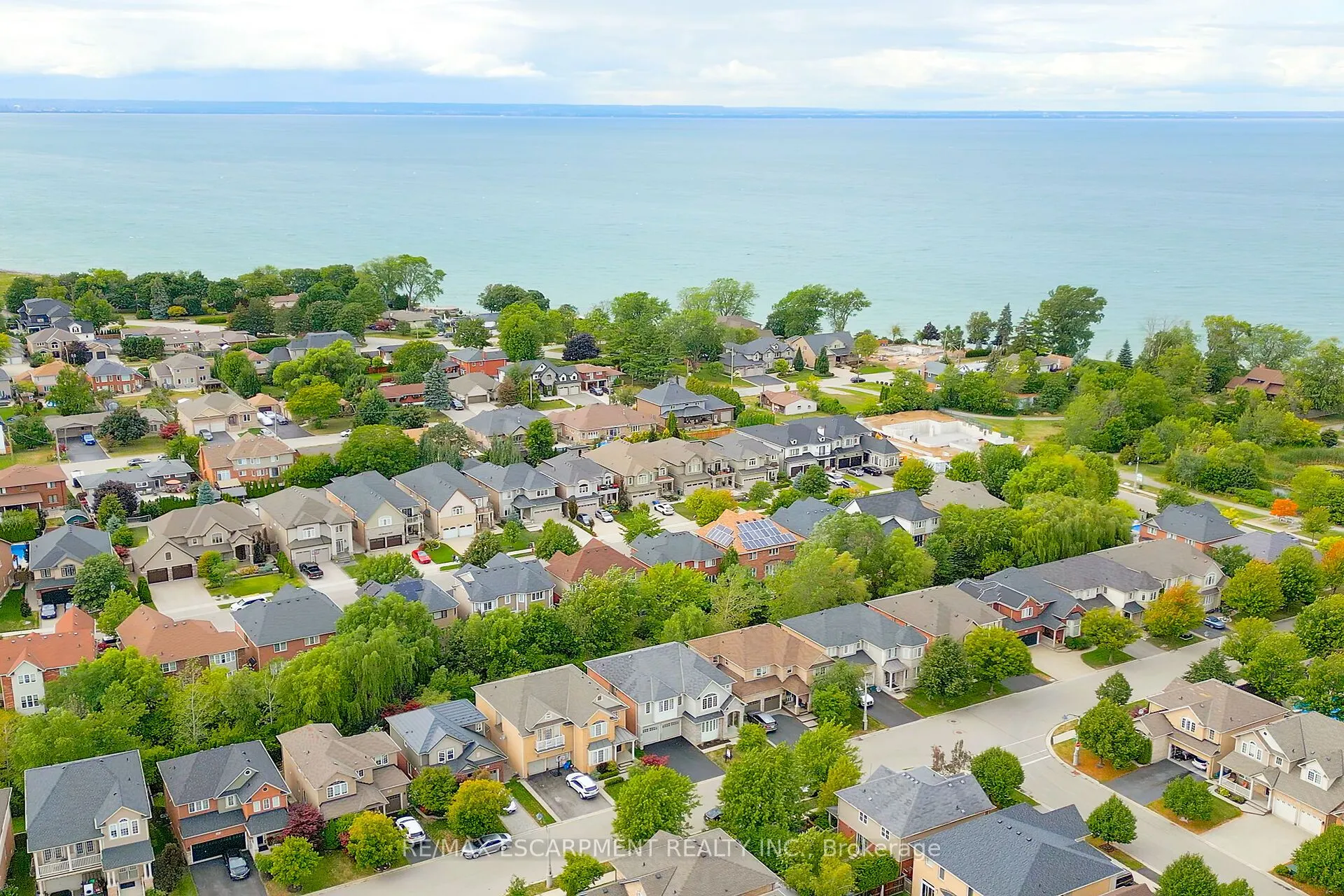 48 Montreal Circle